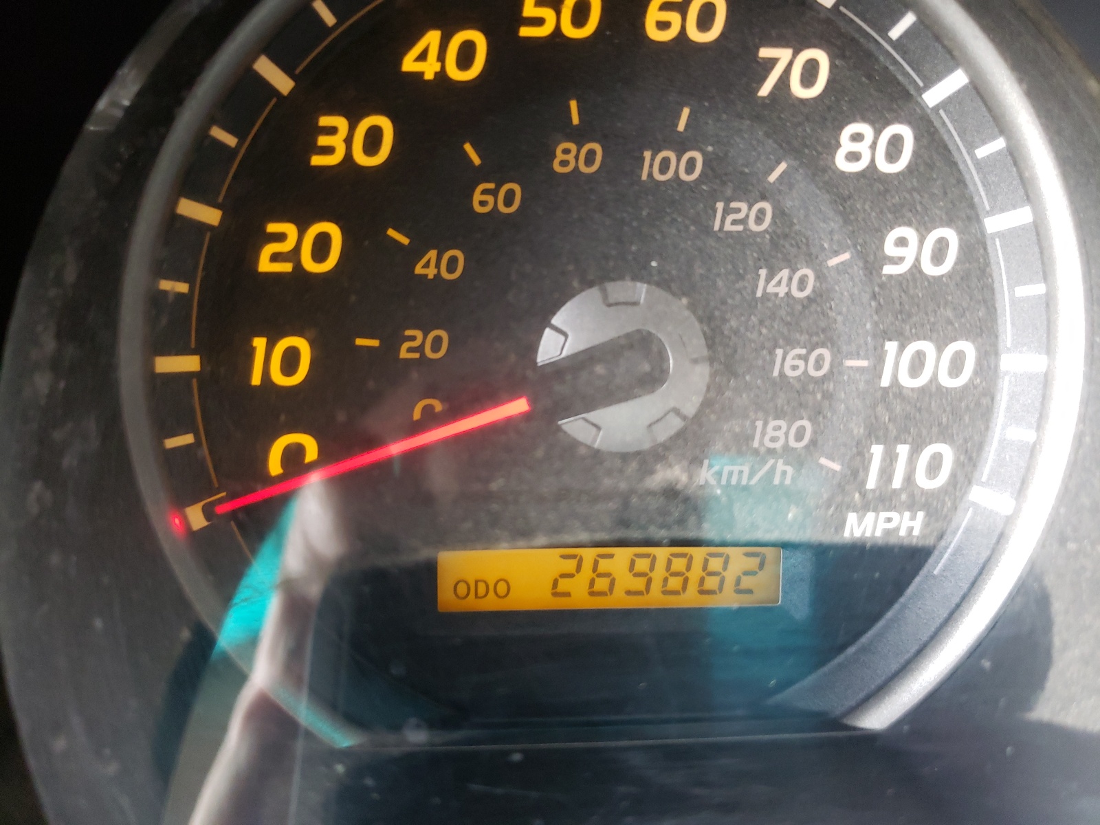 Zdjęcie 8 z aukcji – 2004 TOYOTA 4RUNNER LI z VIN JTEBT17R048014039