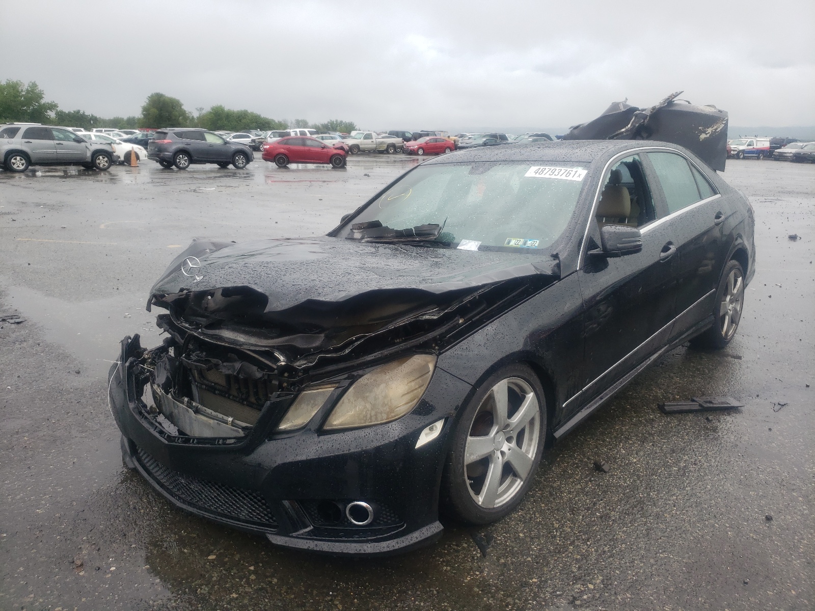 Photo 2 from auction – 2010 MERCEDES-BENZ E 350 with VIN WDDHF5GB4AA048110