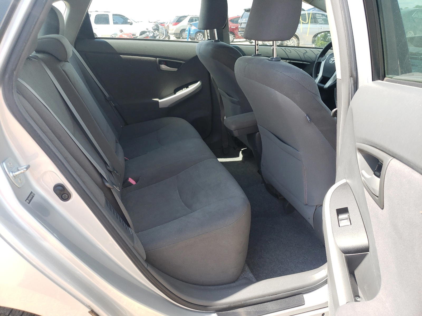 Photo 6 from auction – 2011 TOYOTA PRIUS with VIN JTDKN3DU5B0256064