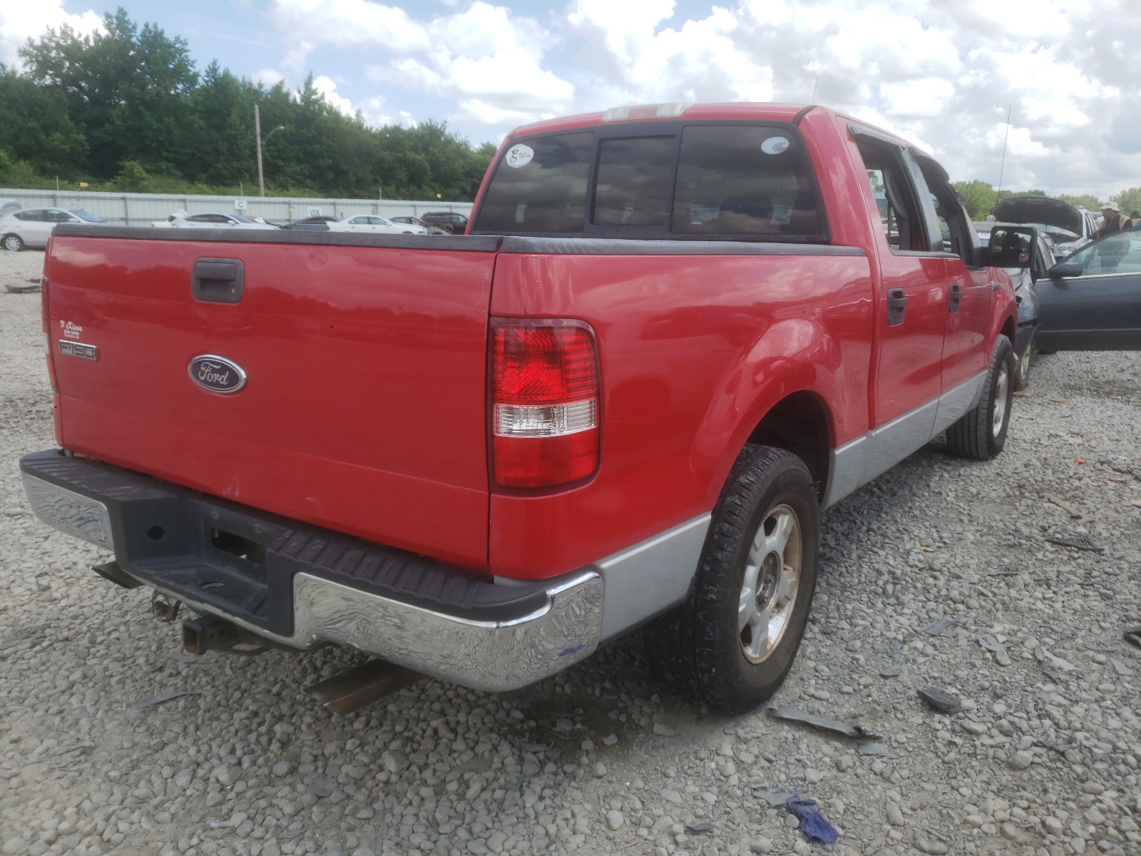 Photo 4 from auction – 2005 FORD F150 SUPER with VIN 1FTRW12W55KE97300