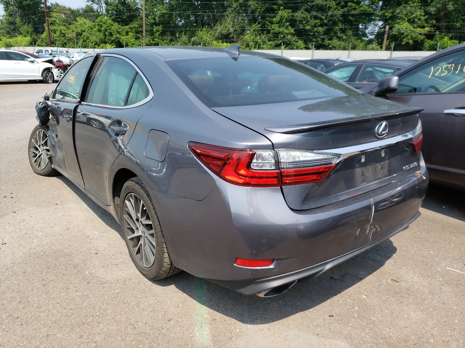 Photo 3 from auction – 2017 LEXUS ES 350 with VIN 58ABK1GG5HU069531