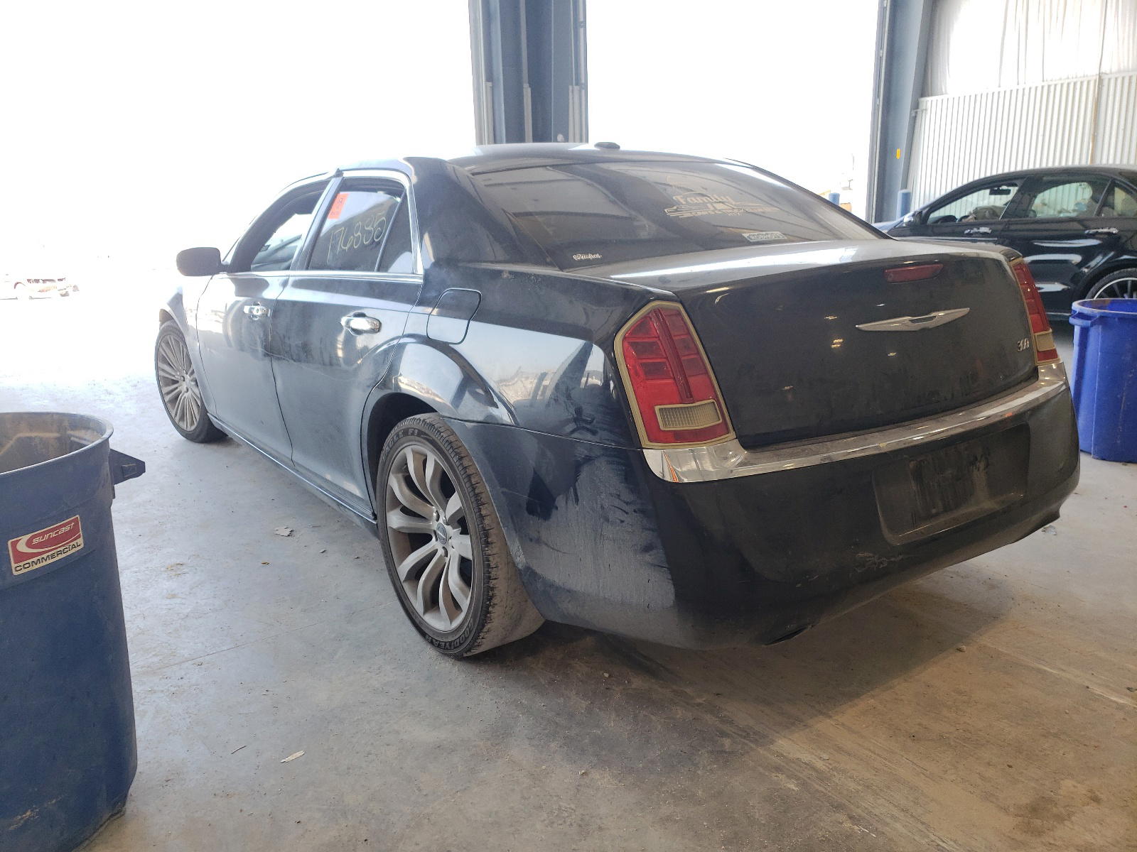 Photo 3 from auction – 2011 CHRYSLER 300 LIMITE with VIN 2C3CA5CG4BH594241