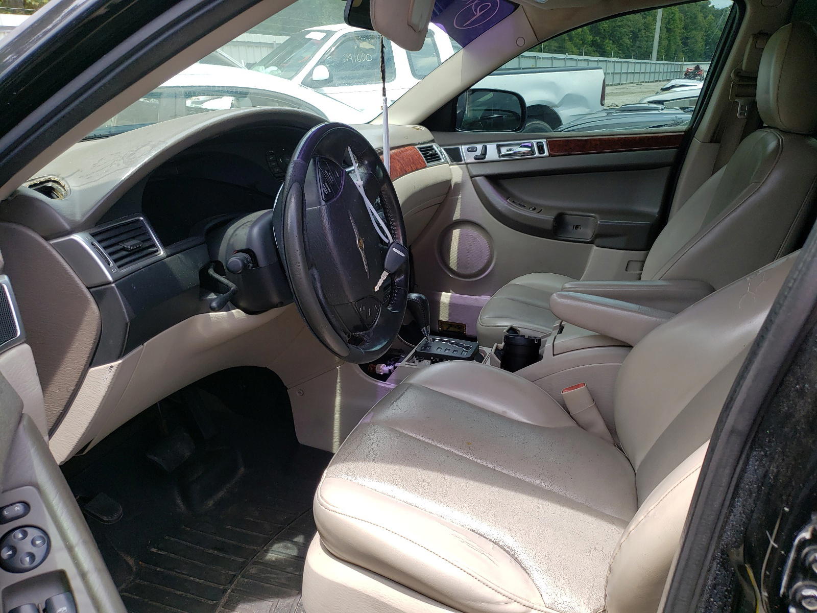 Photo 5 from auction – 2006 CHRYSLER PACIFICA T with VIN 2A8GM68456R696648