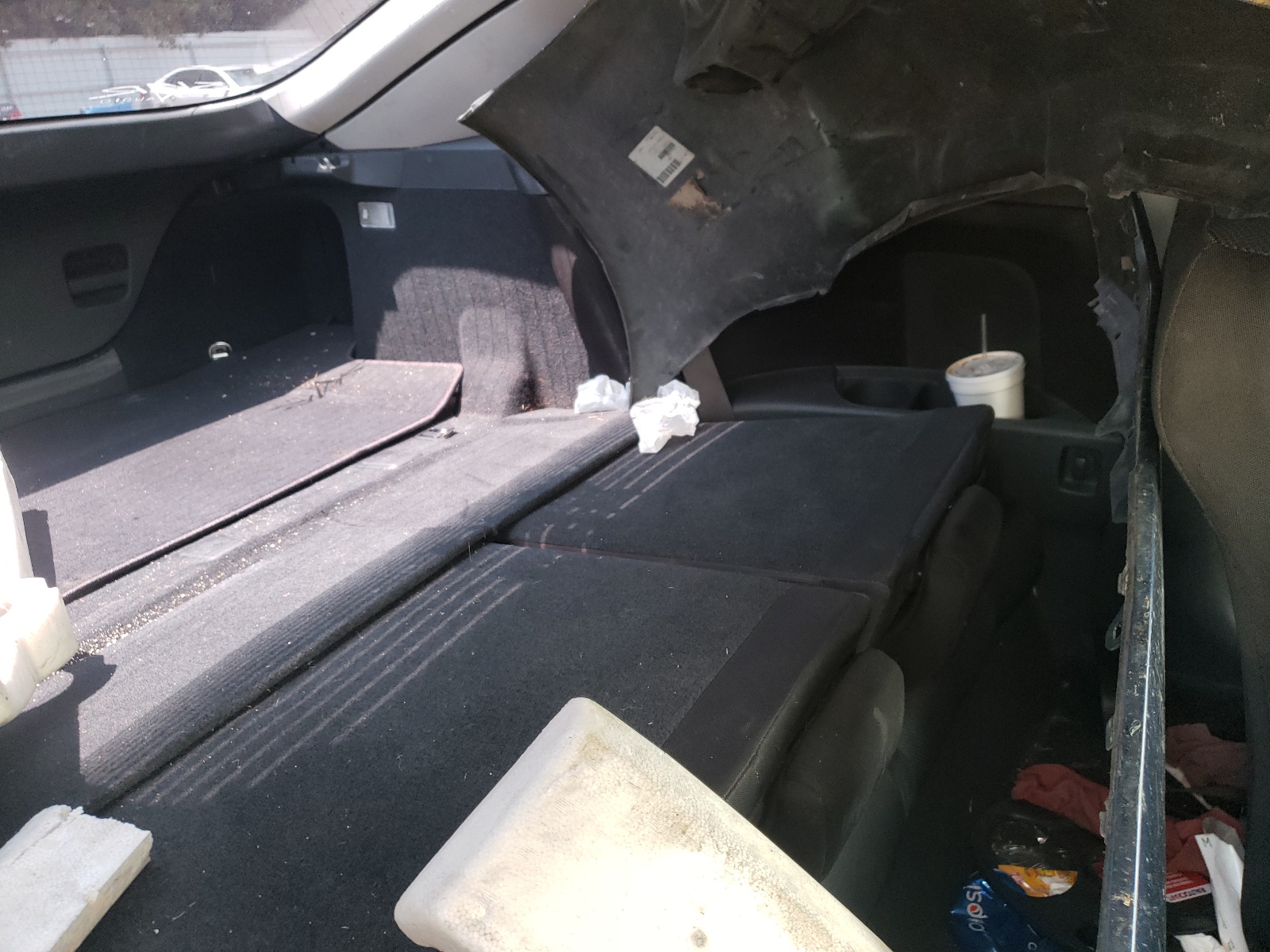 Photo 6 from auction – 2005 TOYOTA SCION TC with VIN JTKDE177350037295