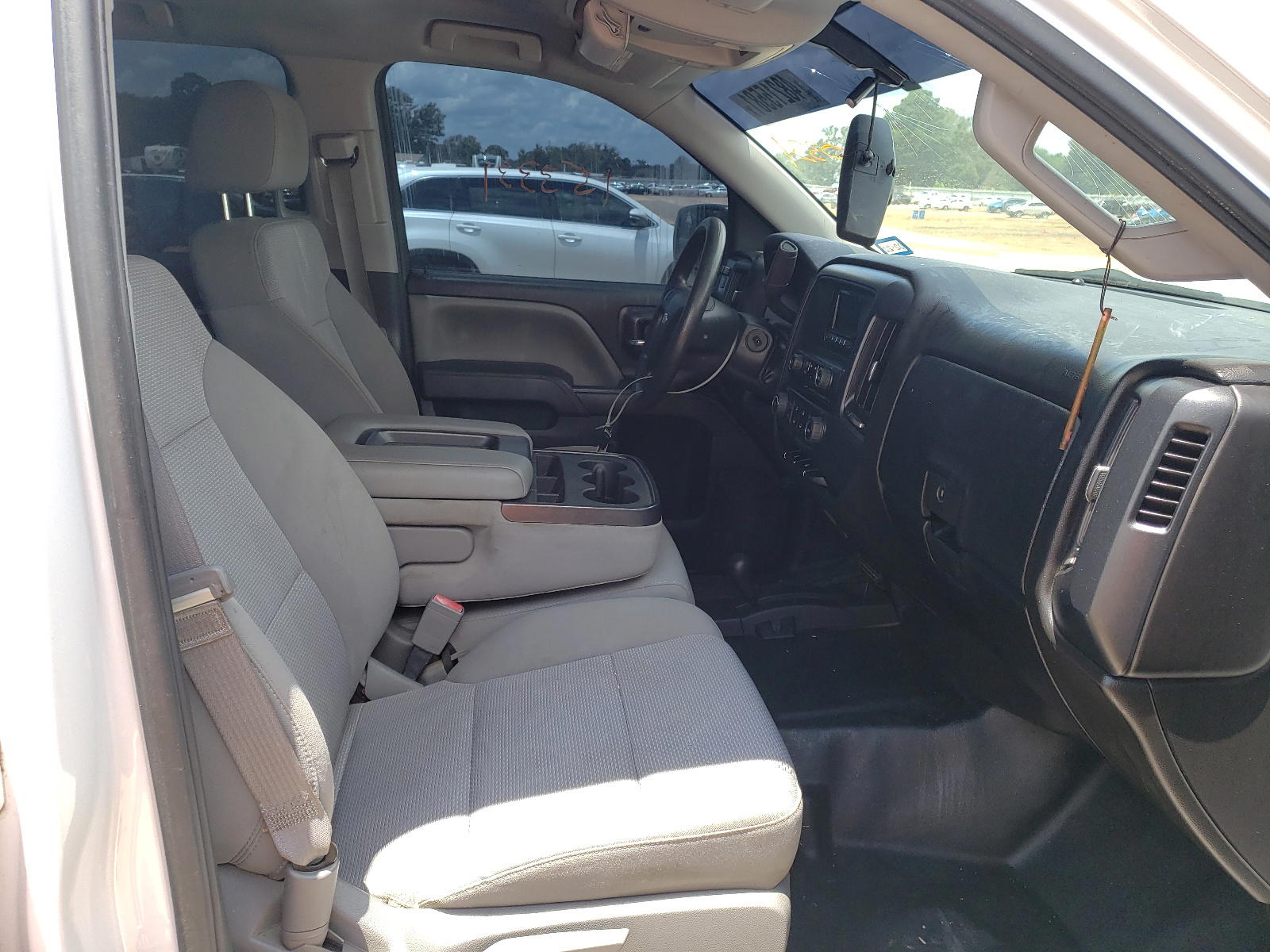 Photo 5 from auction – 2014 CHEVROLET SILVERADO with VIN 3GCUKPEH7EG240331