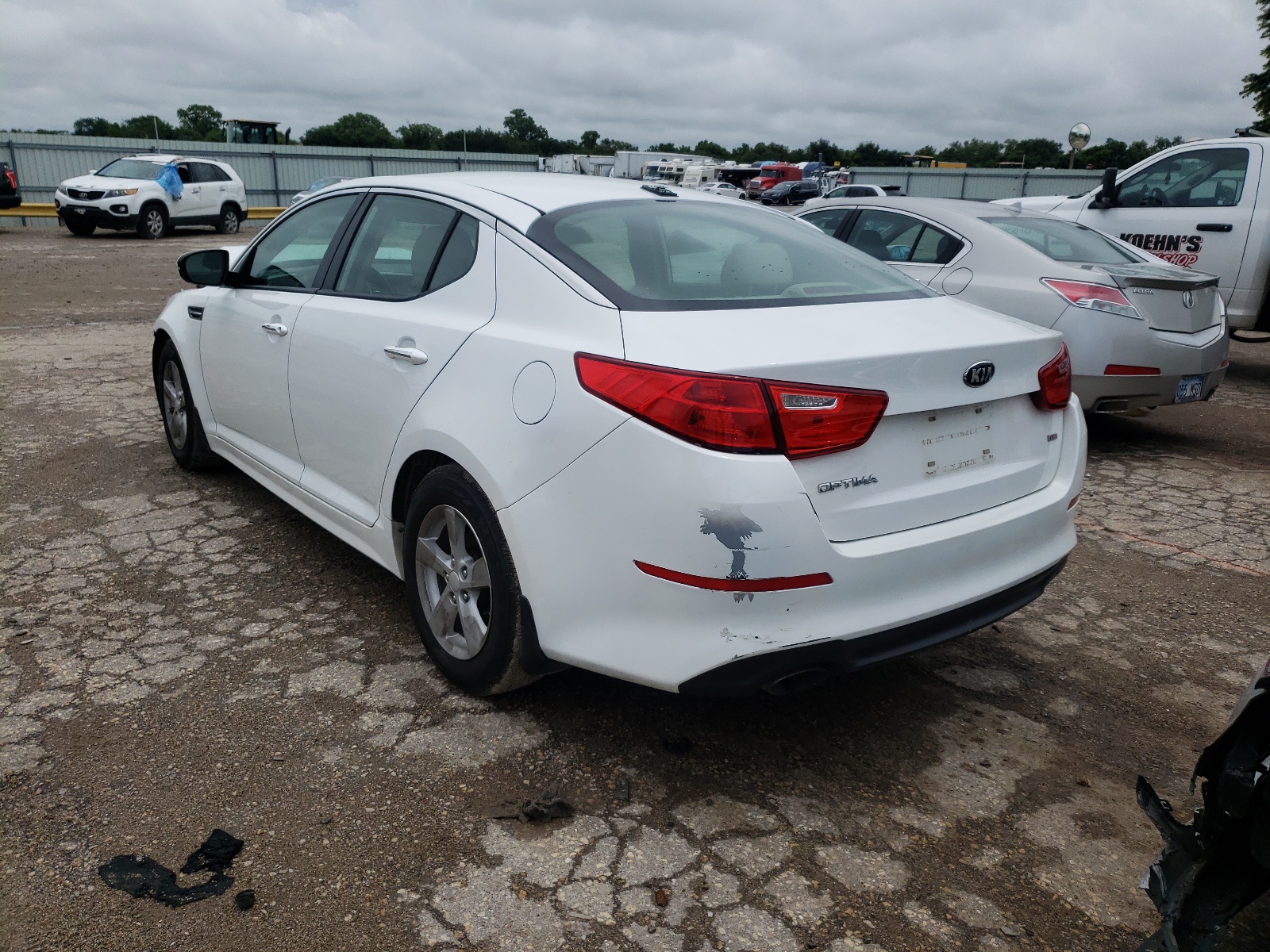 Photo 3 from auction – 2014 KIA OPTIMA LX with VIN 5XXGM4A79EG334720