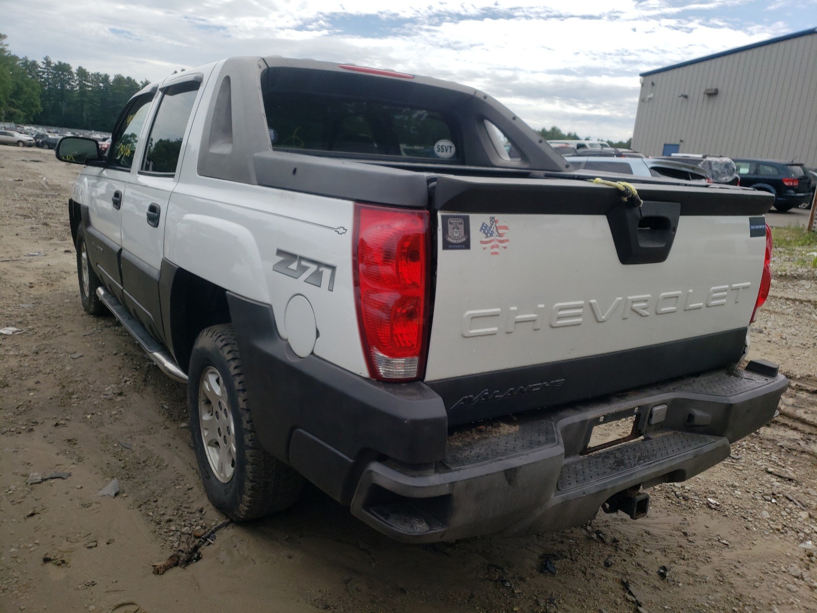 Photo 3 from auction – 2005 CHEVROLET AVALANCHE with VIN 3GNEK12Z05G204258