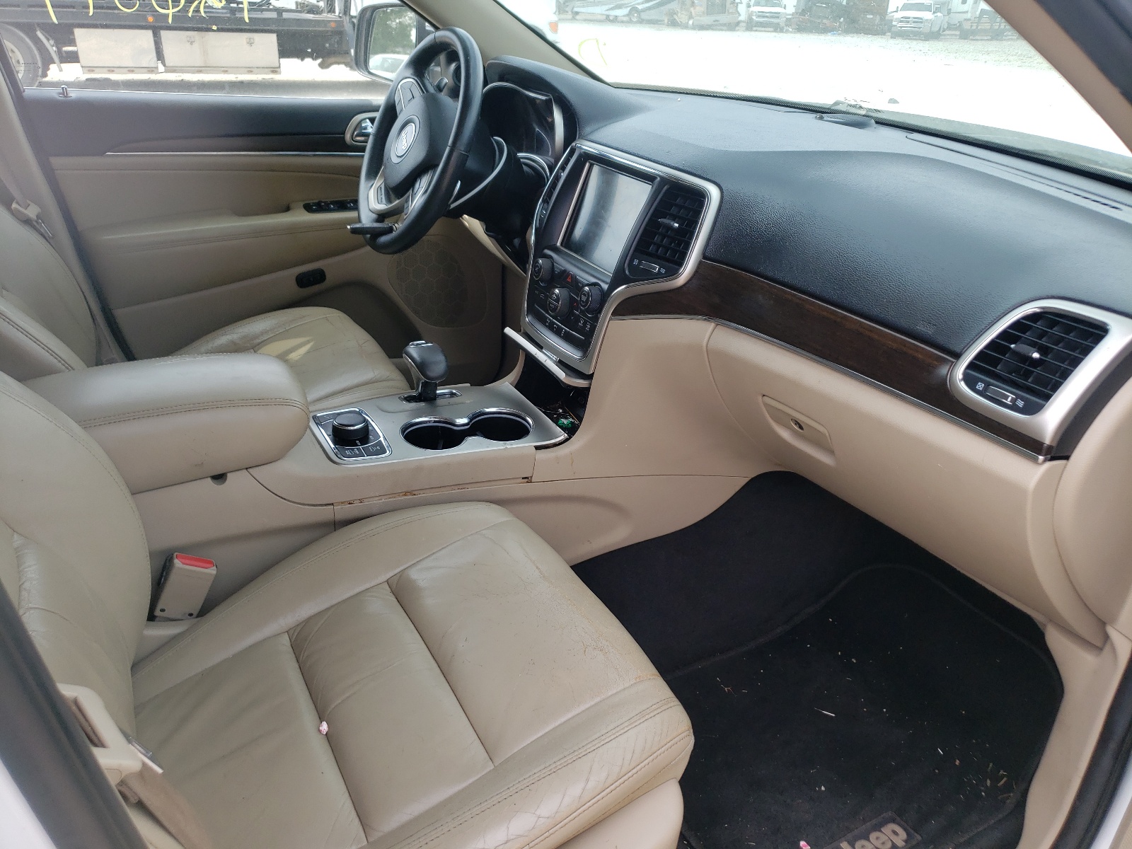 Photo 5 from auction – 2014 JEEP GRAND CHER with VIN 1C4RJFBG7EC254070