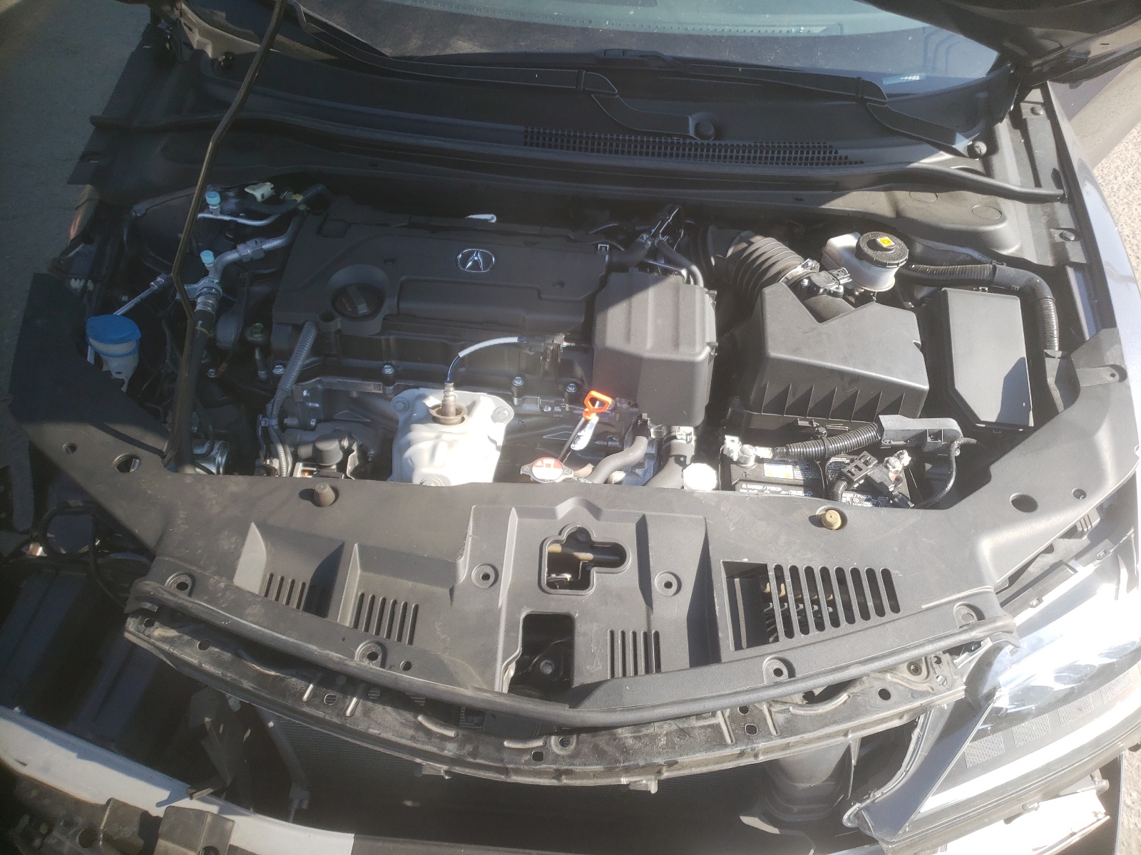 Photo 7 from auction – 2017 ACURA ILX PREMIU with VIN 19UDE2F7XHA002638