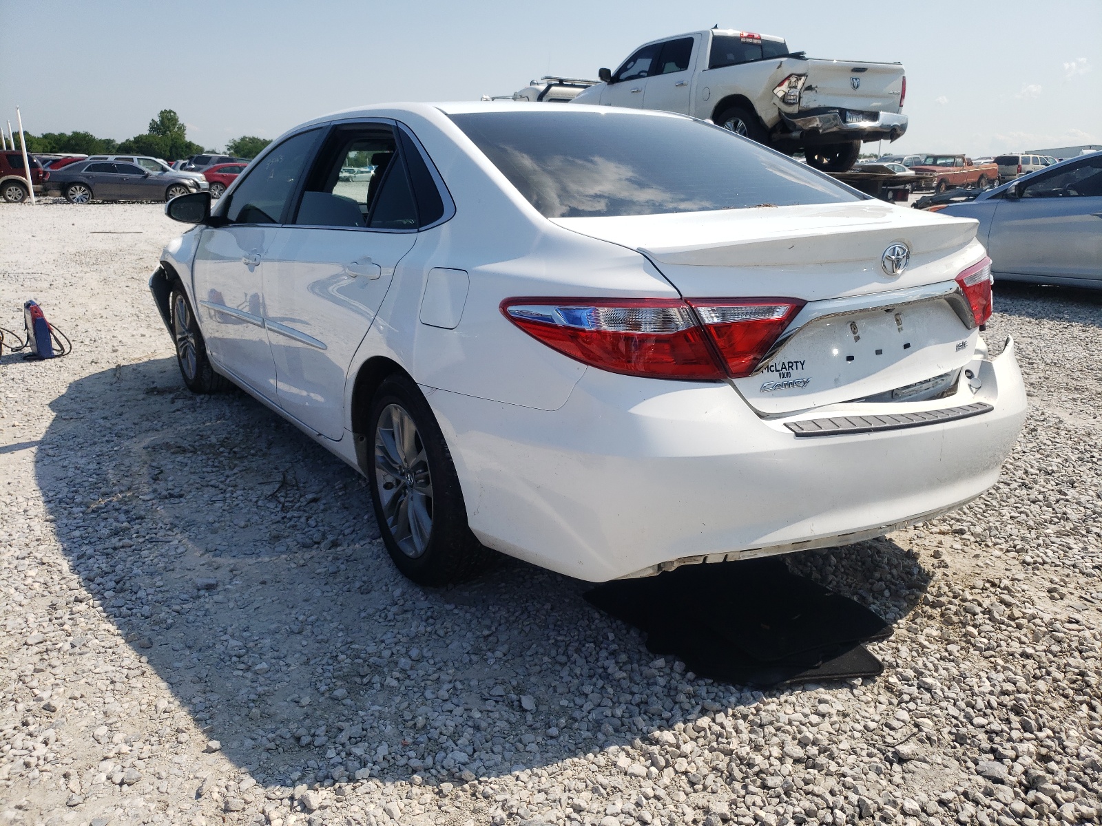 Photo 3 from auction – 2017 TOYOTA CAMRY LE with VIN 4T1BF1FK0HU700204