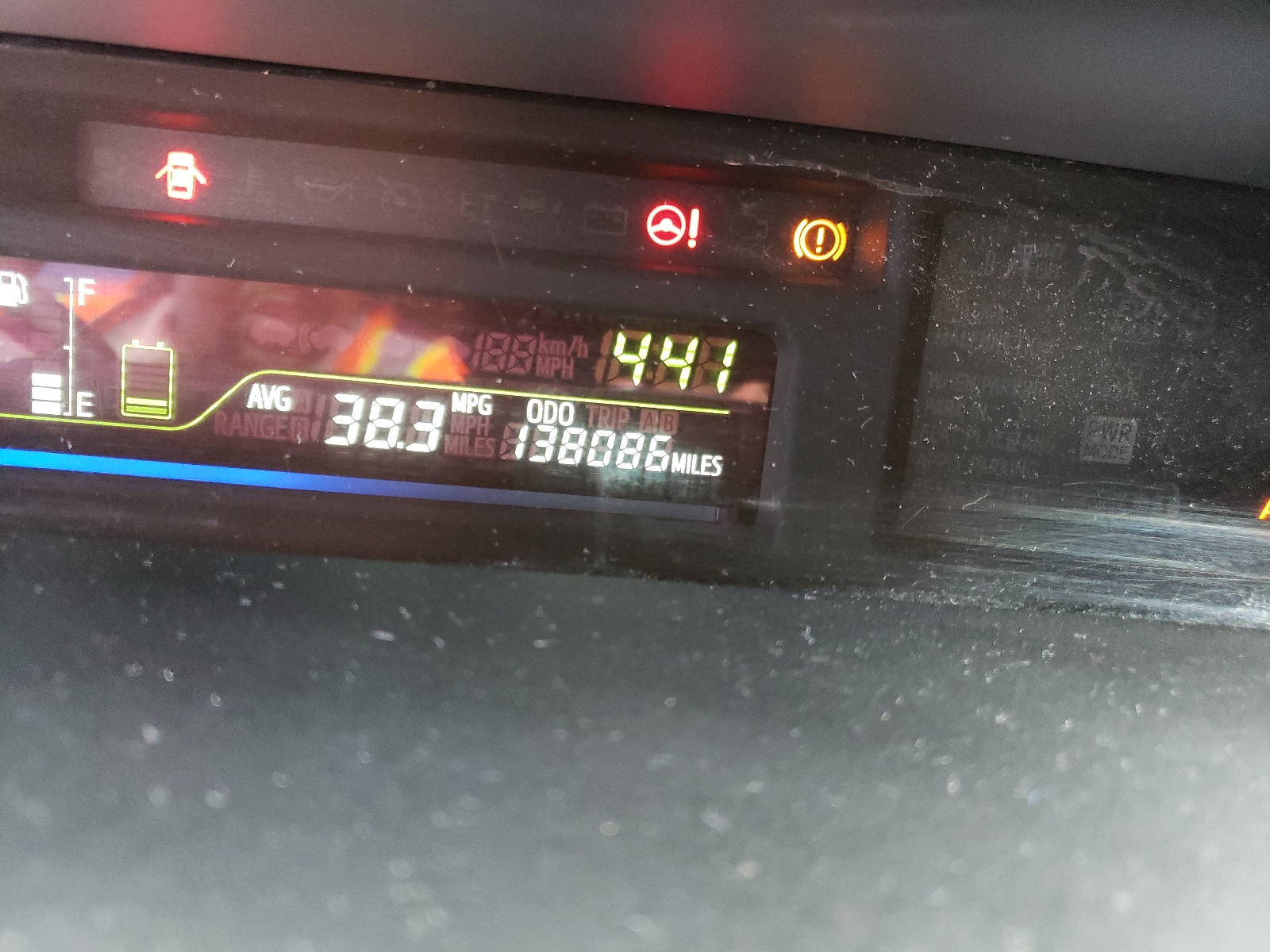 Photo 8 from auction – 2012 TOYOTA PRIUS V with VIN JTDZN3EU1C3183160