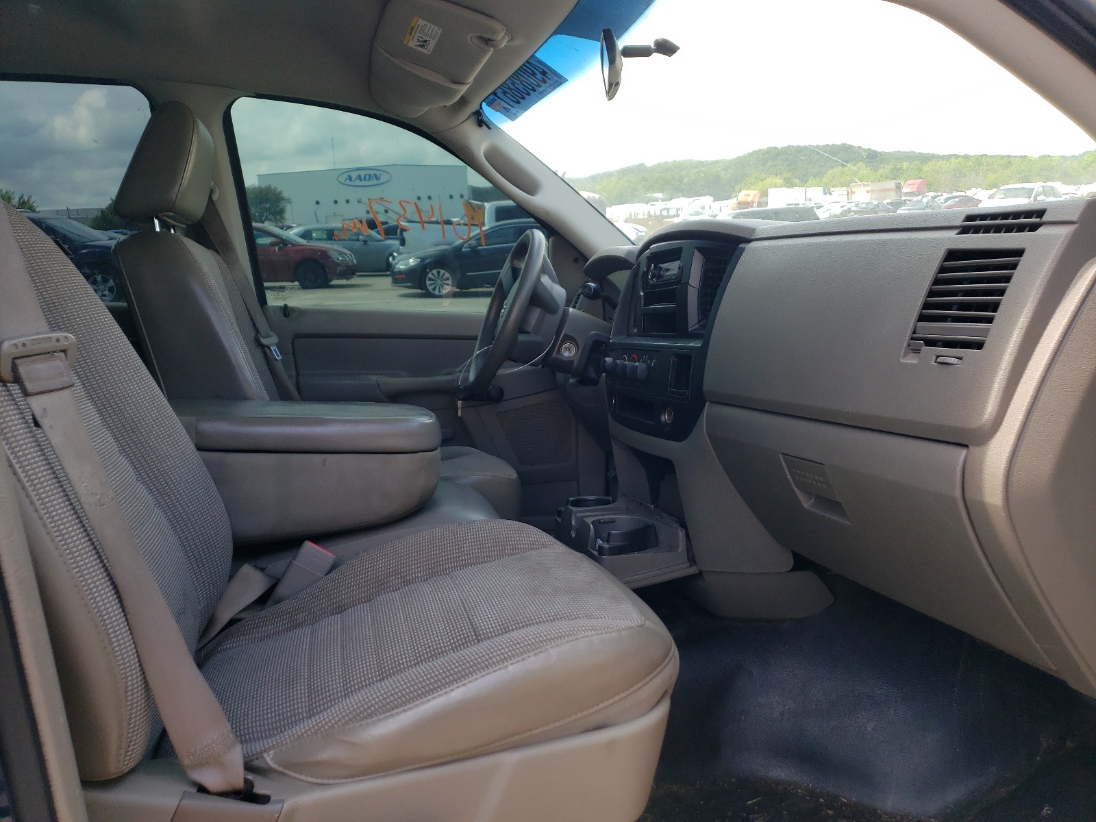 Photo 5 from auction – 2007 DODGE RAM 1500 S with VIN 1D7HU18P67J533236