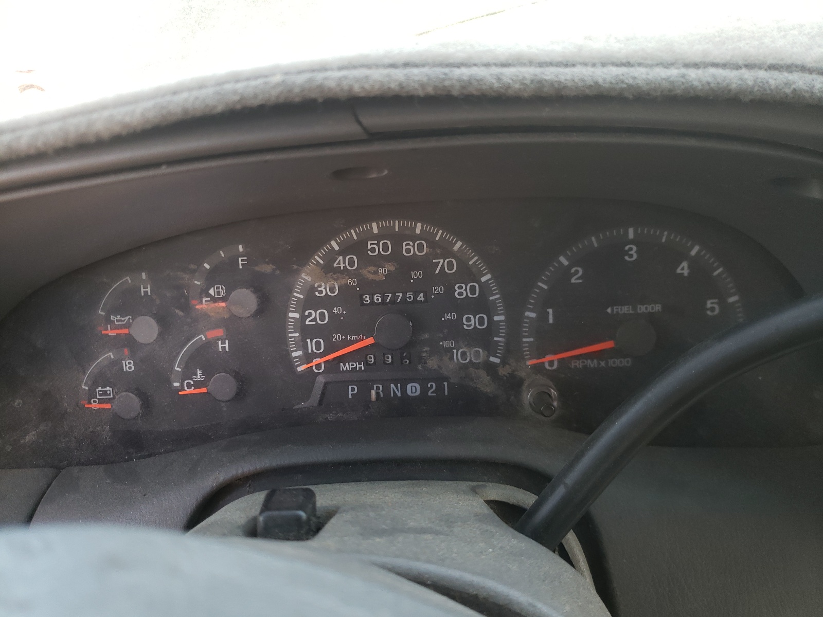 Photo 8 from auction – 1998 FORD F150 with VIN 1FTZX0763WKA34573