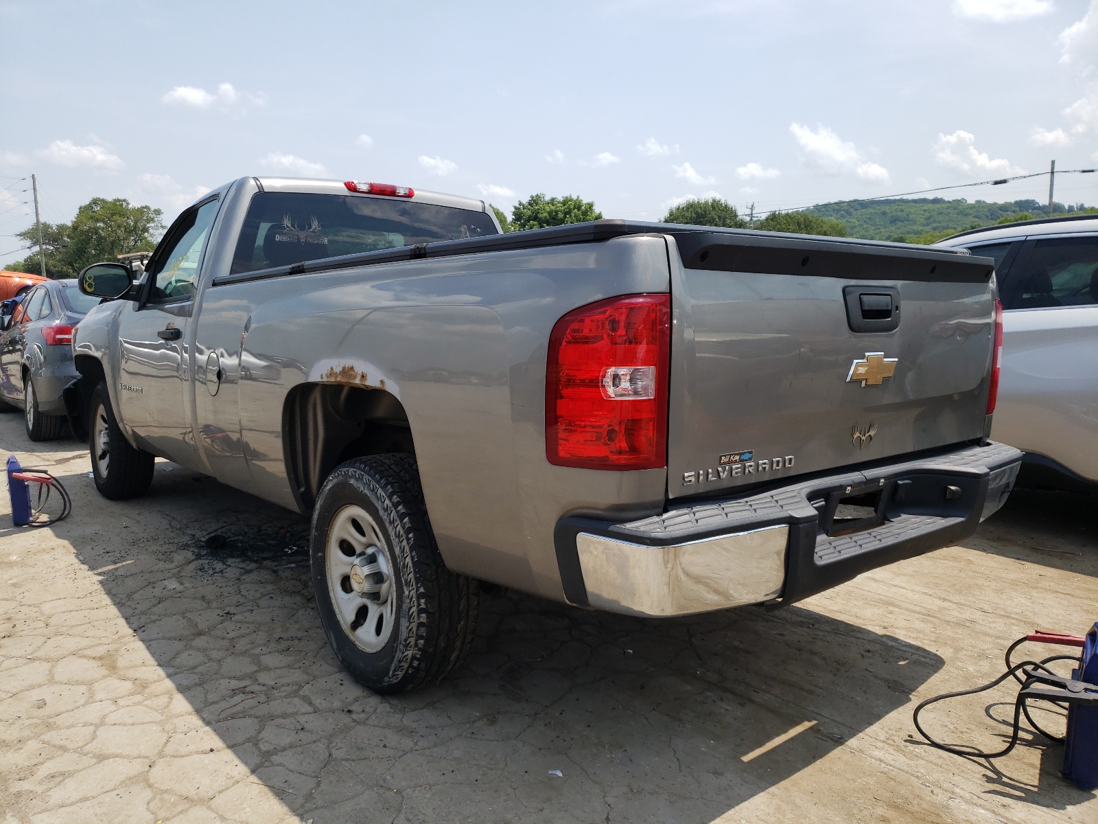Photo 3 from auction – 2007 CHEVROLET SILVERADO with VIN 1GCEC14XX7Z601870