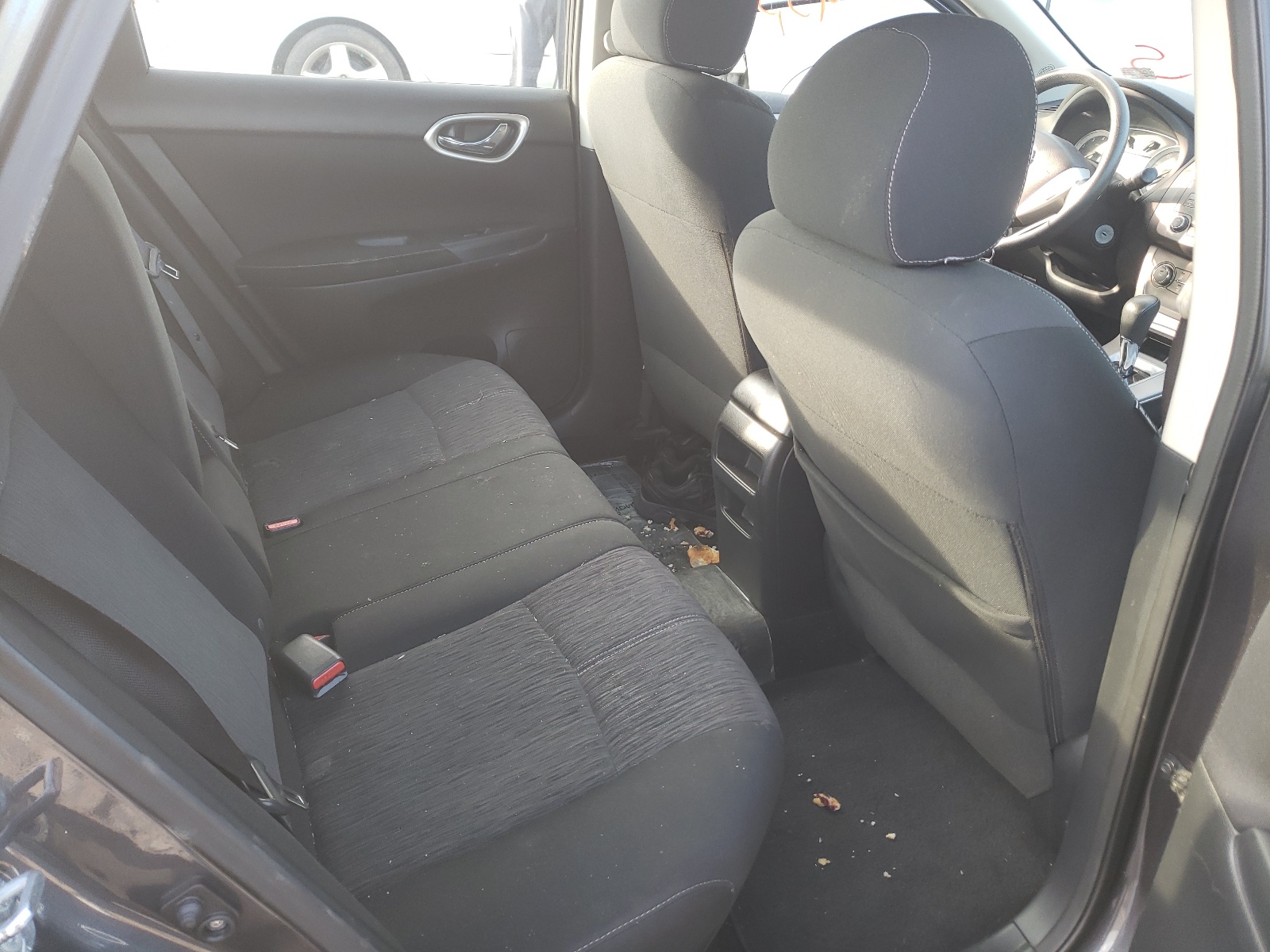 Photo 6 from auction – 2014 NISSAN SENTRA S with VIN 3N1AB7AP8EY214799
