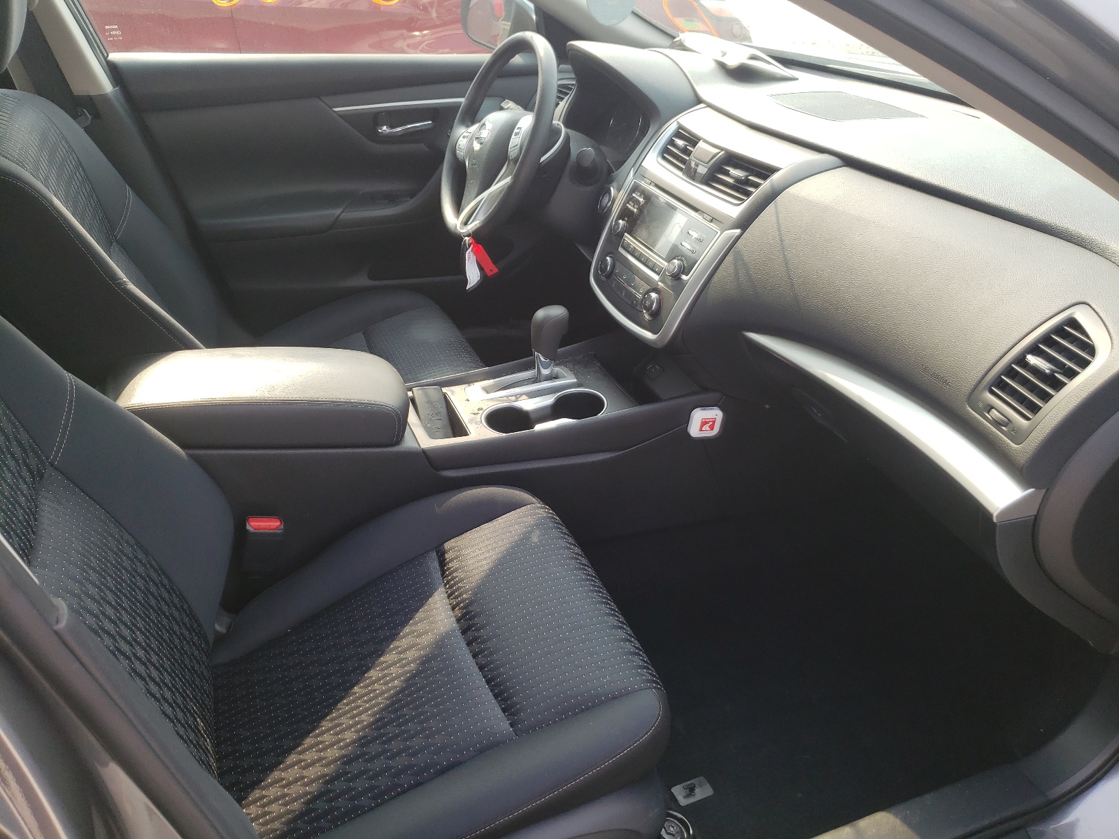 Photo 5 from auction – 2016 NISSAN ALTIMA 2.5 with VIN 1N4AL3AP3GC217839