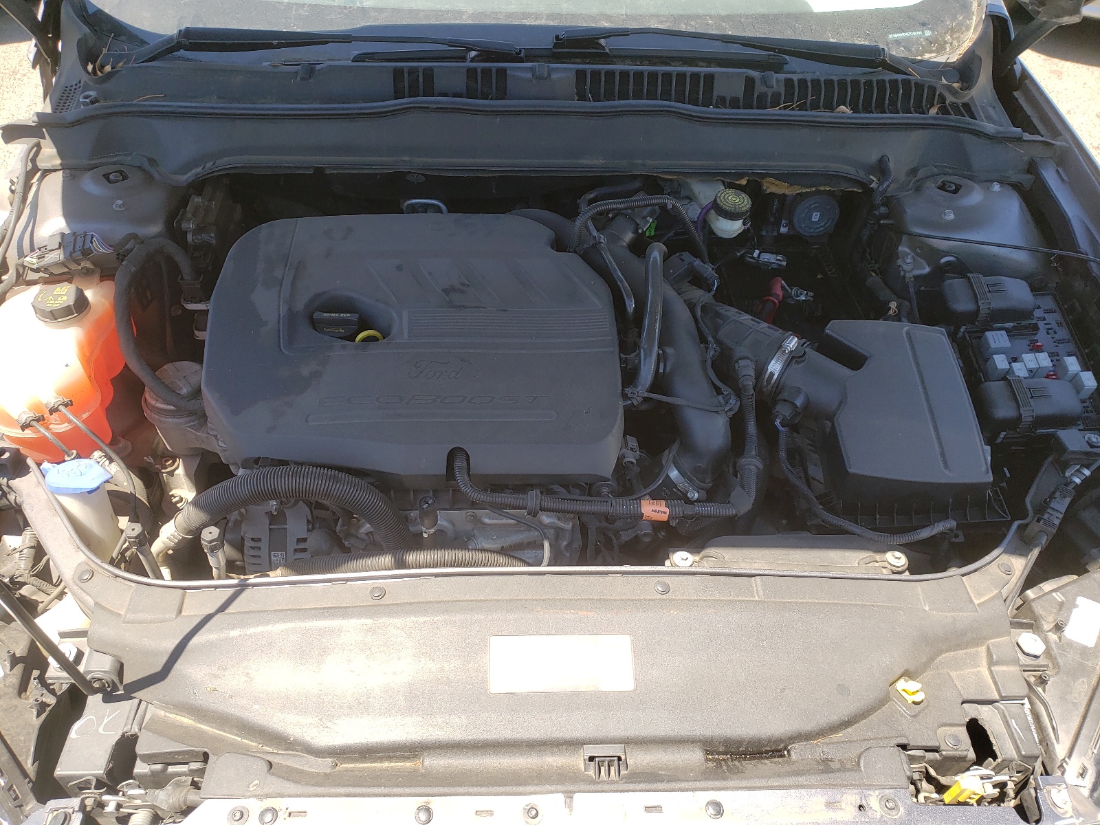 Photo 7 from auction – 2014 FORD FUSION SE with VIN 3FA6P0HD4ER186295