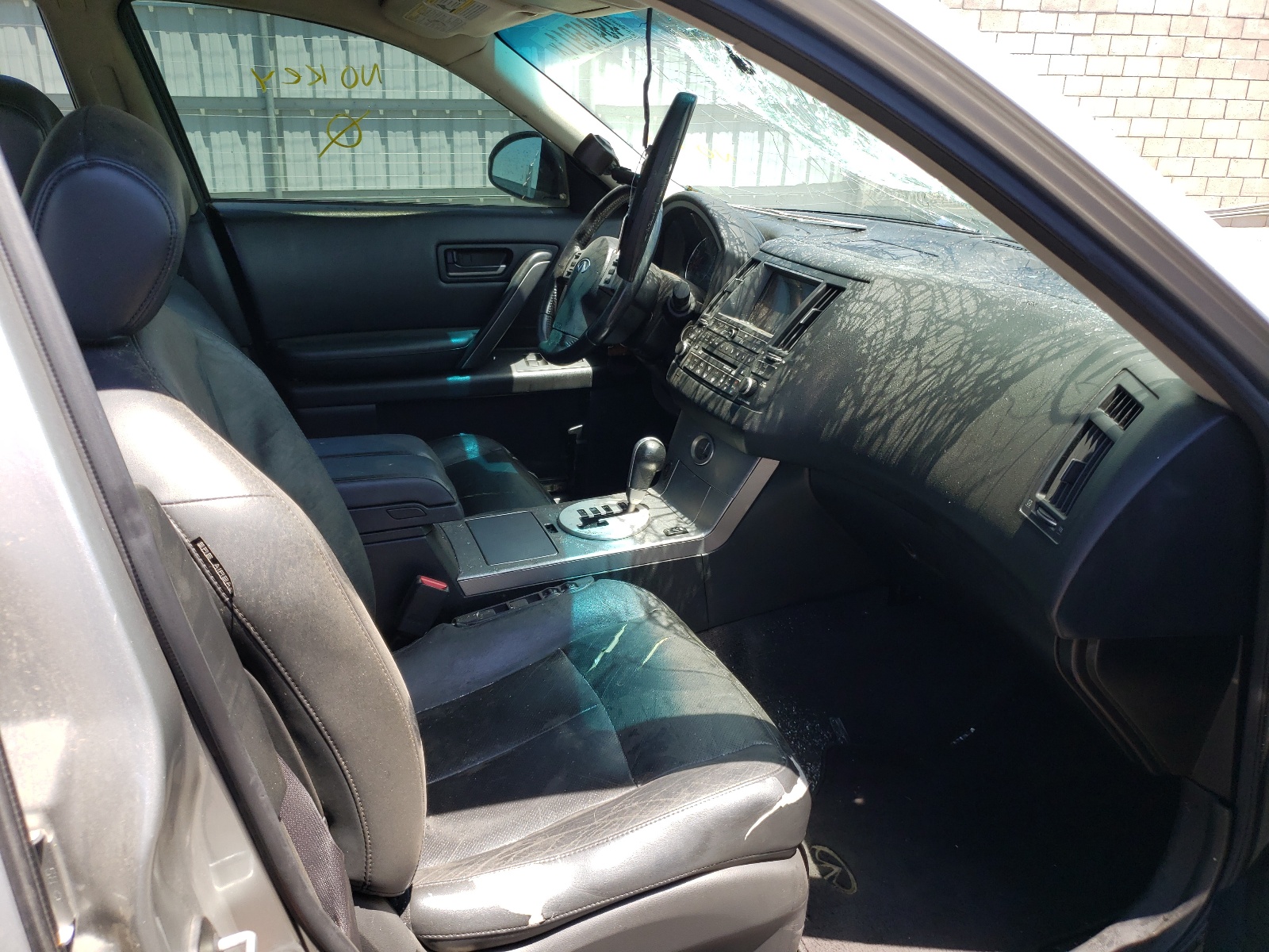 Photo 5 from auction – 2005 INFINITI FX35 with VIN JNRAS08W45X220411