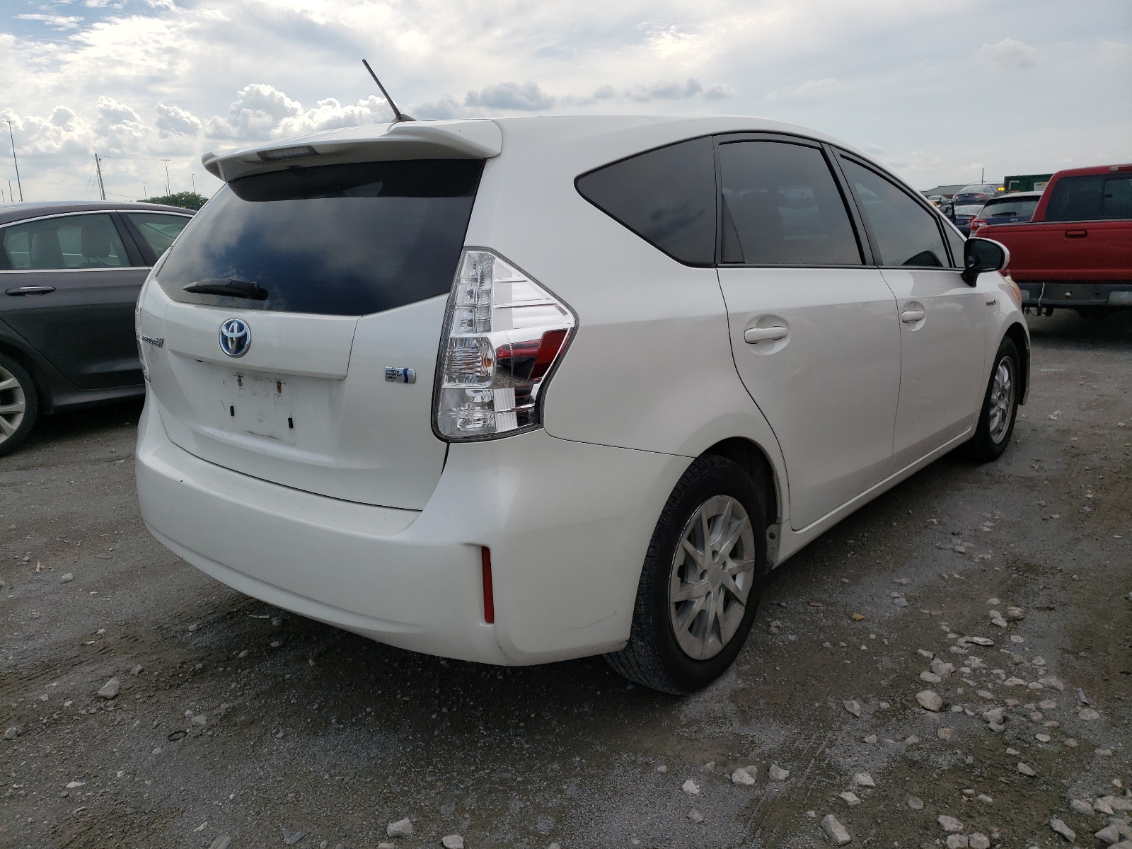 Photo 4 from auction – 2012 TOYOTA PRIUS V with VIN JTDZN3EU1C3183160