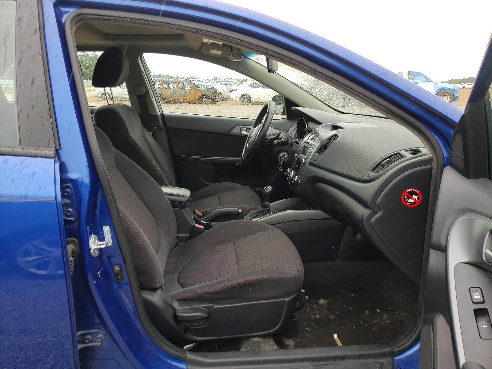 Photo 5 from auction – 2012 KIA FORTE SX with VIN KNAFW5A37C5522384