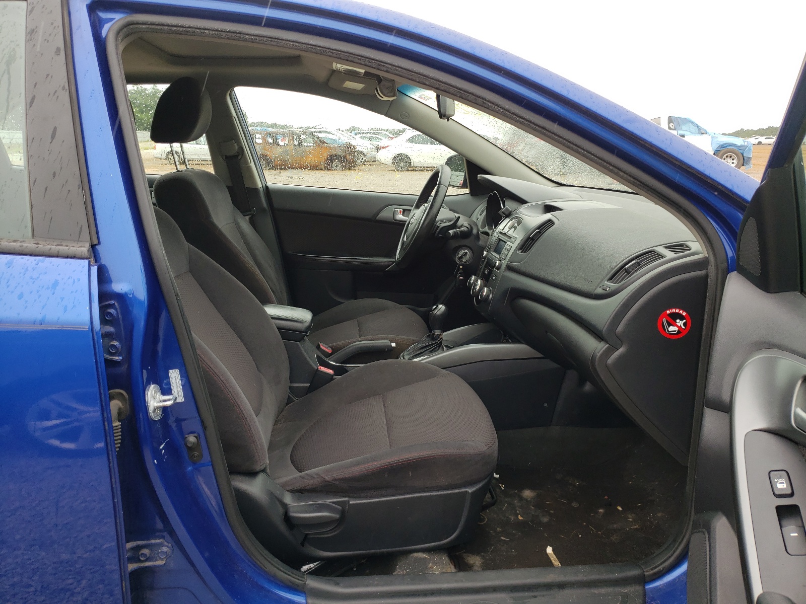 Zdjęcie 5 z aukcji – 2012 KIA FORTE SX z VIN KNAFW5A37C5522384