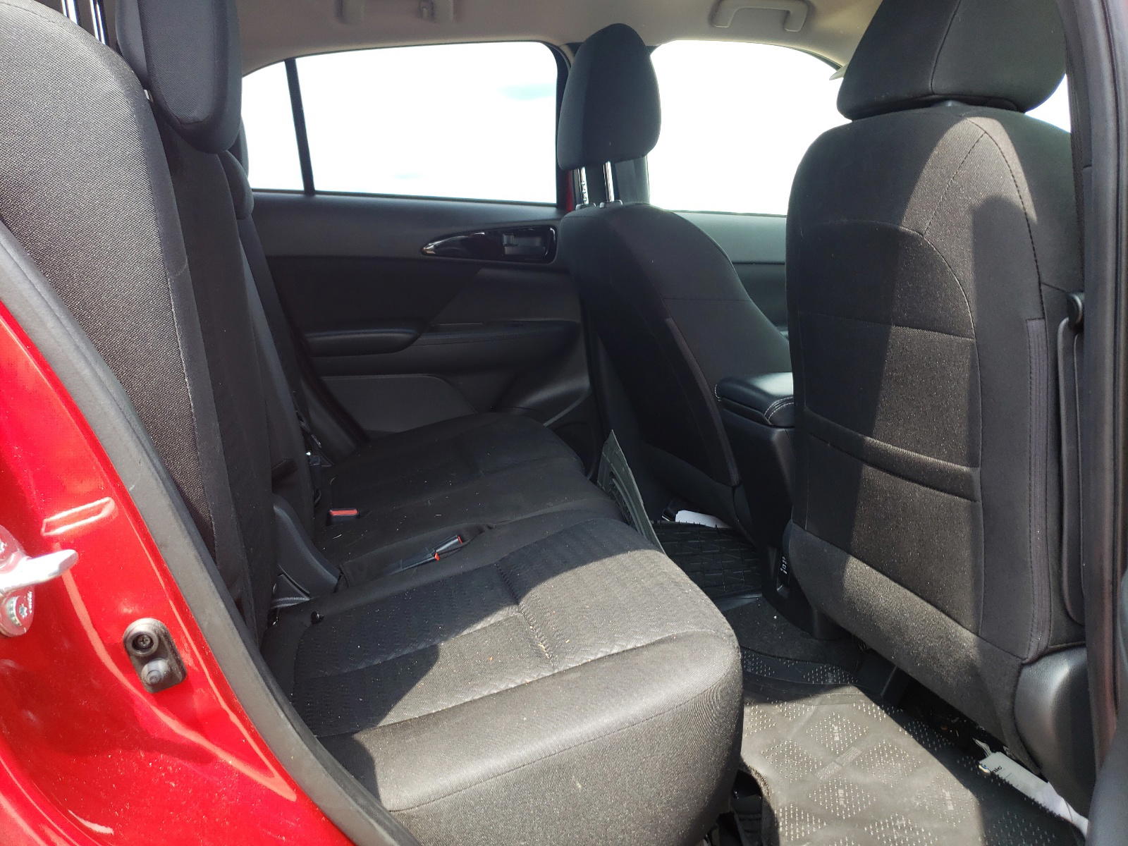 Photo 6 from auction – 2018 MITSUBISHI ECLIPSE CR with VIN JA4AT4AAXJZ048915