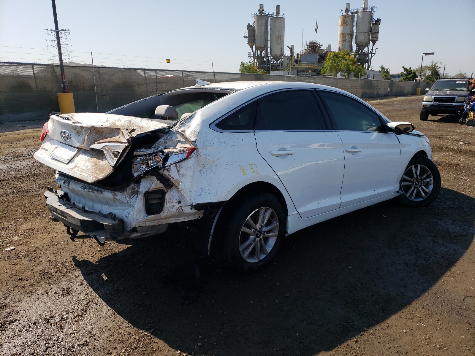 Photo 4 from auction – 2016 HYUNDAI SONATA SE with VIN 5NPE24AF2GH344419