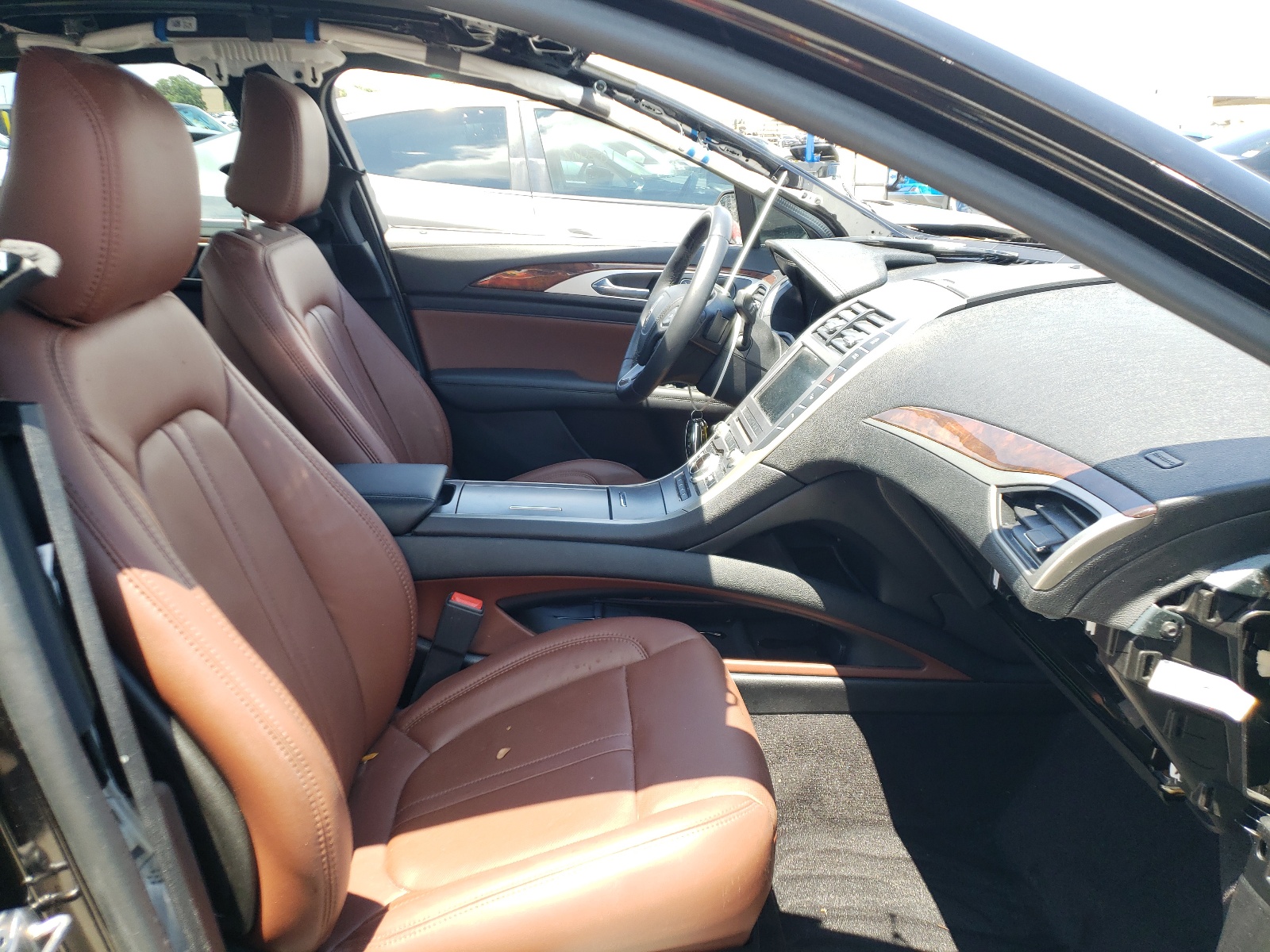 Photo 5 from auction – 2020 LINCOLN MKZ RESERV with VIN 3LN6L5E92LR620807