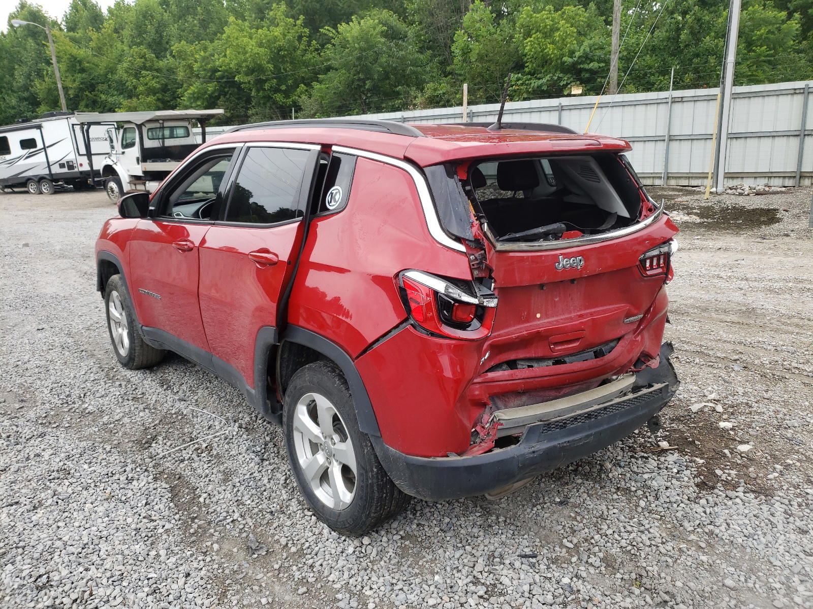 Photo 3 from auction – 2018 JEEP COMPASS LA with VIN 3C4NJDBB9JT155093