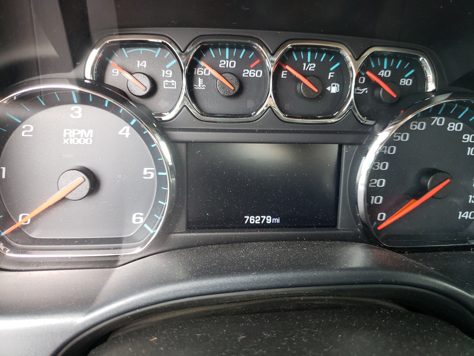 Photo 8 from auction – 2017 CHEVROLET SILVERADO with VIN 1GC1KVEG7HF227910