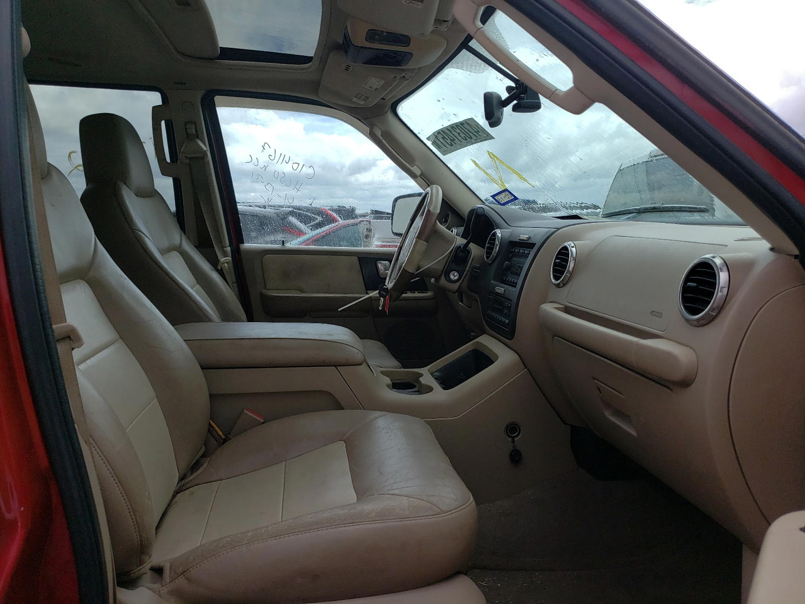 Photo 5 from auction – 2003 FORD EXPEDITION with VIN 1FMFU17L13LB62285