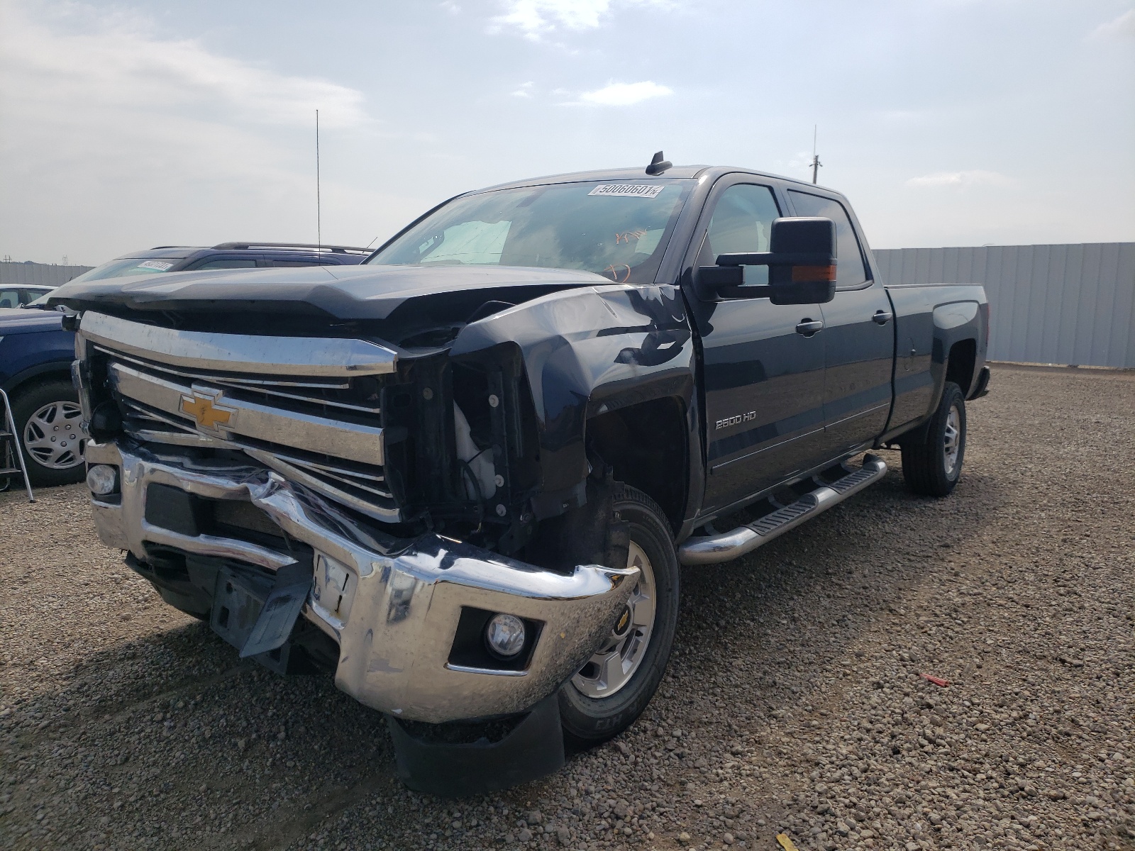 Photo 2 from auction – 2017 CHEVROLET SILVERADO with VIN 1GC1KVEG7HF227910