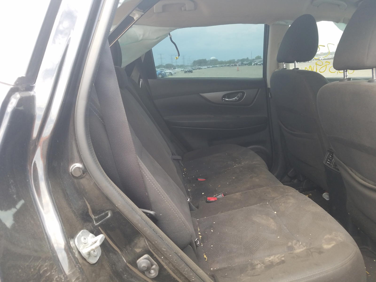Photo 6 from auction – 2016 NISSAN ROGUE S with VIN KNMAT2MT8GP691310