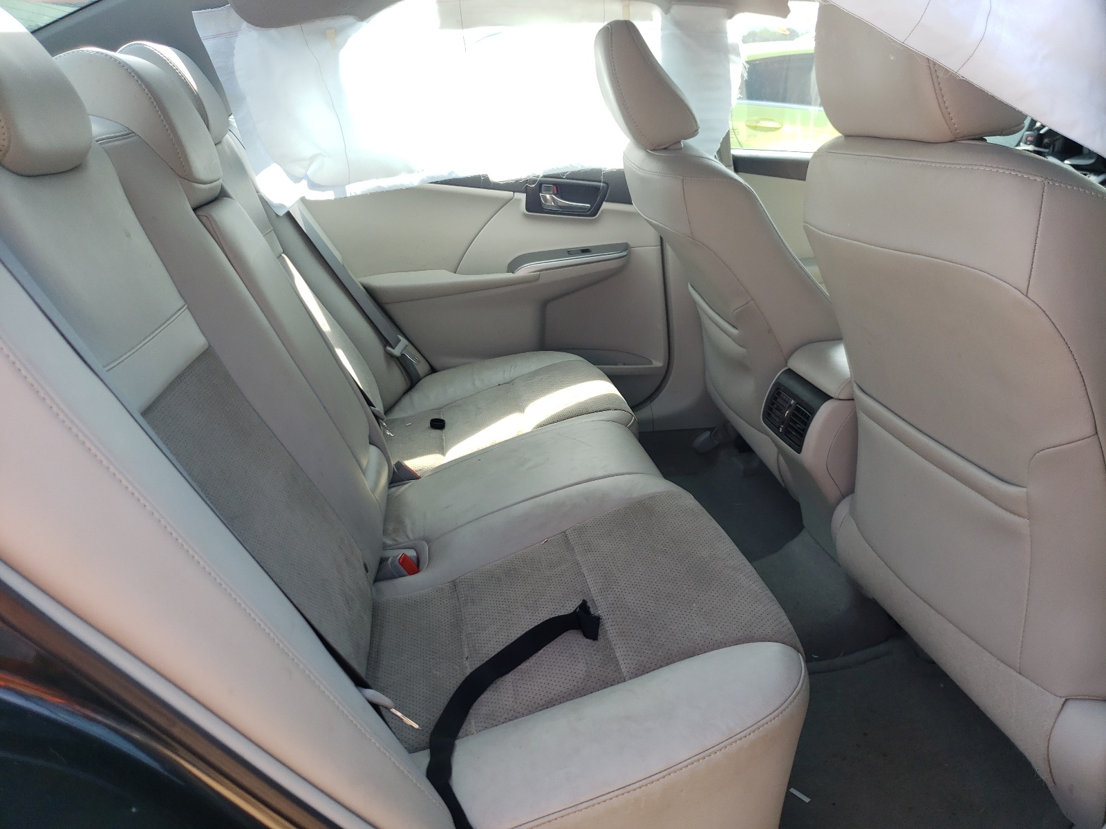 Photo 6 from auction – 2012 TOYOTA CAMRY HYBR with VIN 4T1BD1FK5CU005389