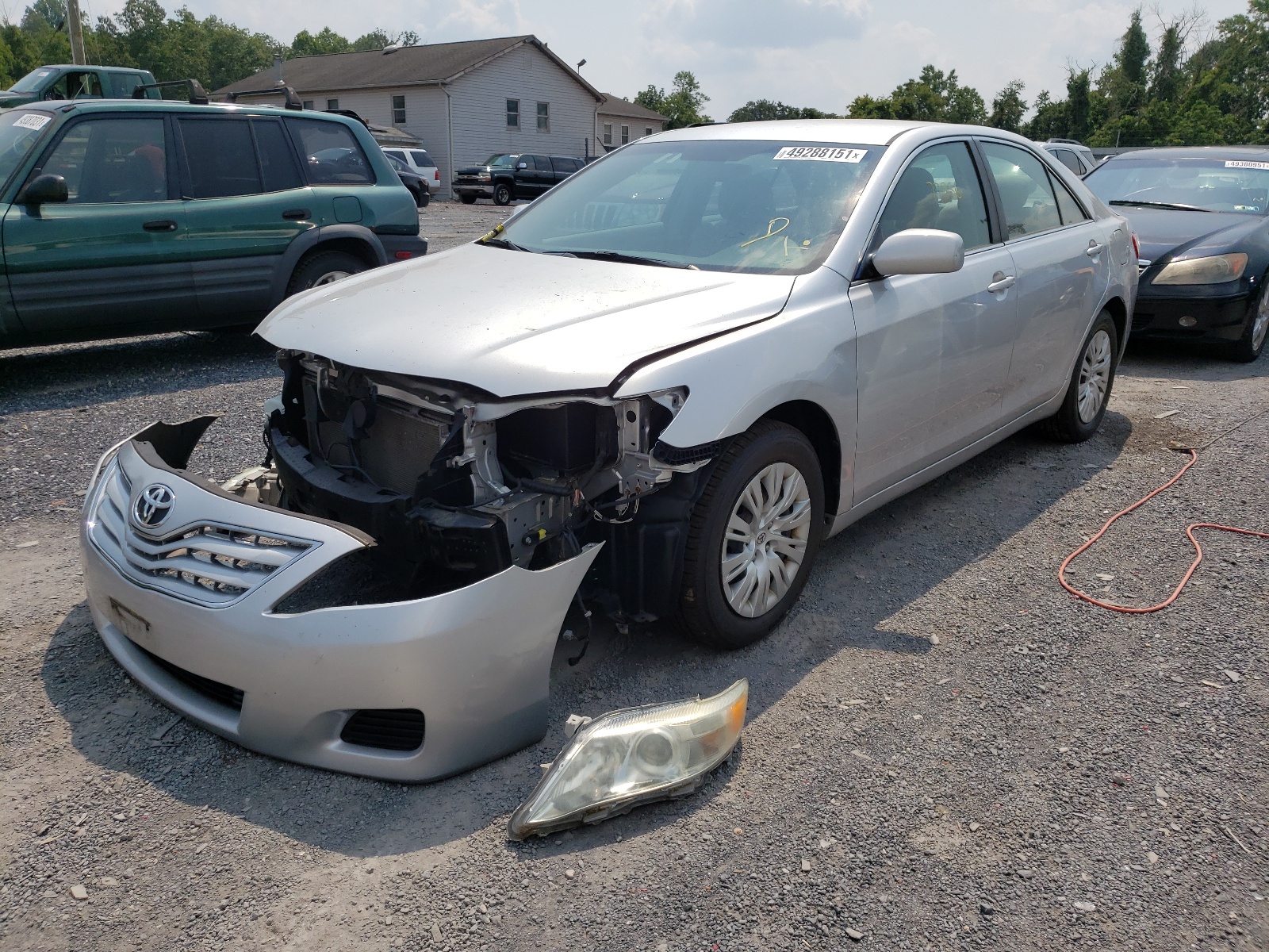 Photo 2 from auction – 2010 TOYOTA CAMRY BASE with VIN 4T1BF3EK2AU011039