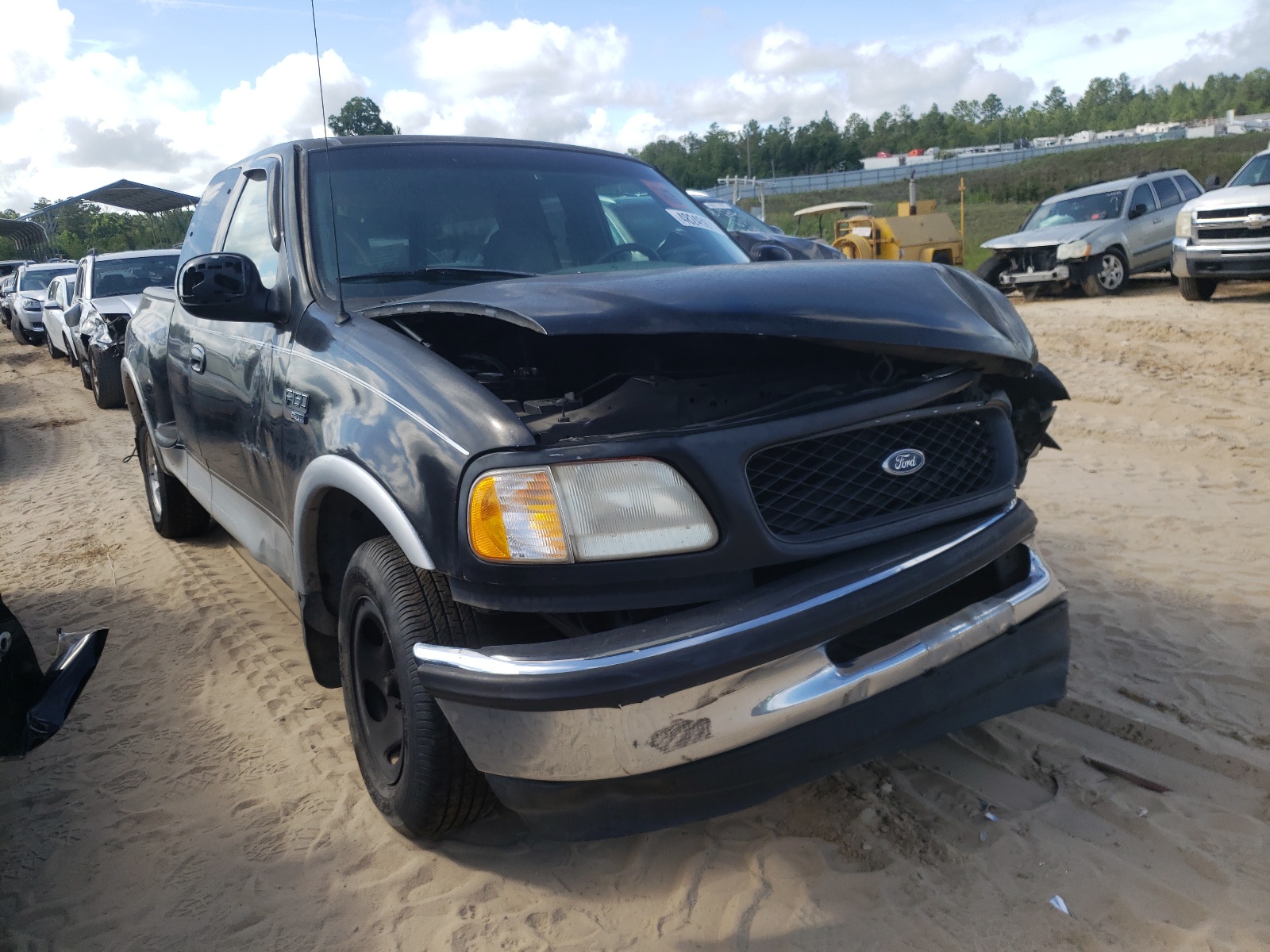 Photo 1 from auction – 1998 FORD F150 with VIN 1FTZX0763WKA34573