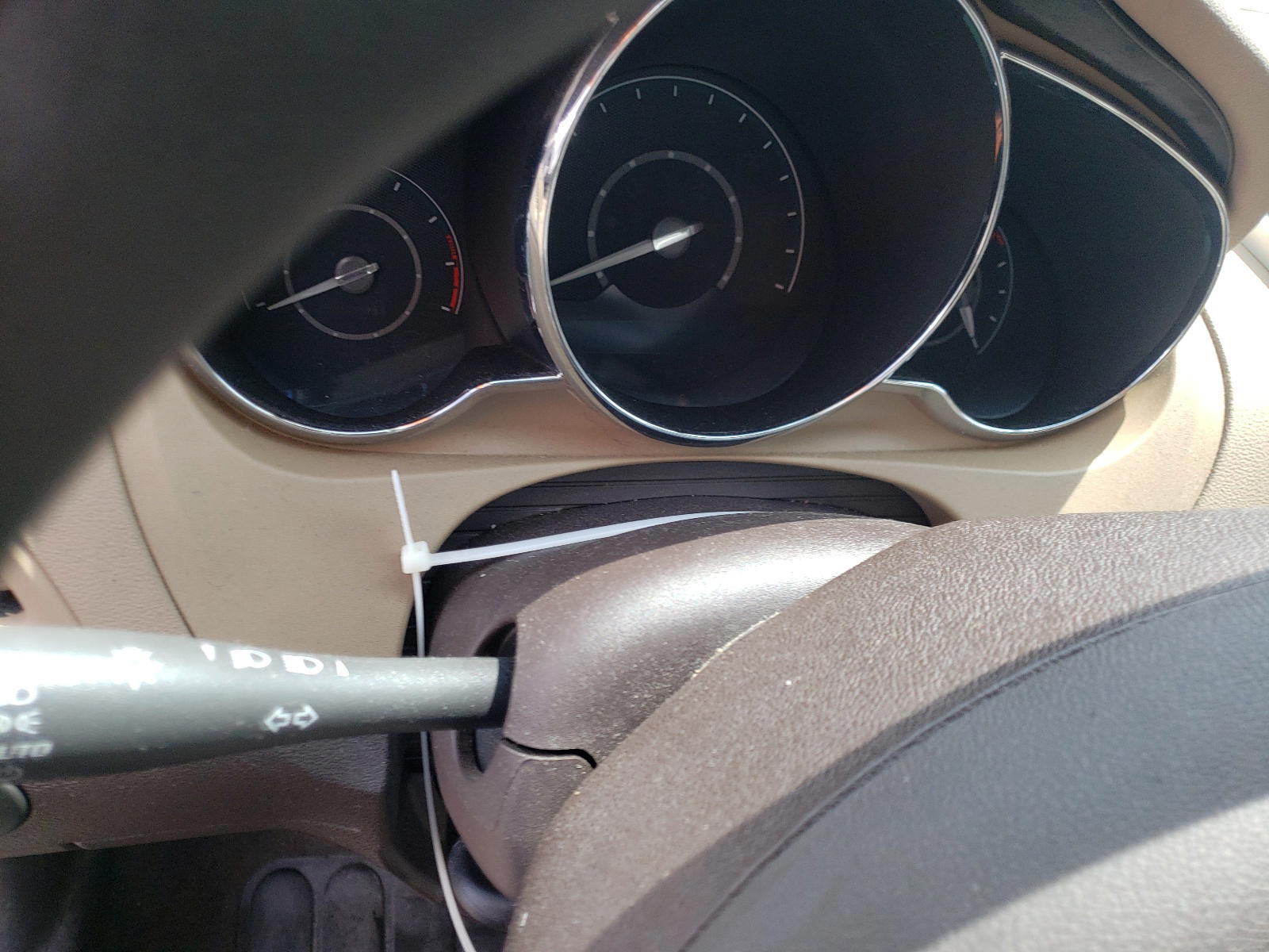 Photo 8 from auction – 2012 CHEVROLET MALIBU LS with VIN 1G1ZB5E05CF260511