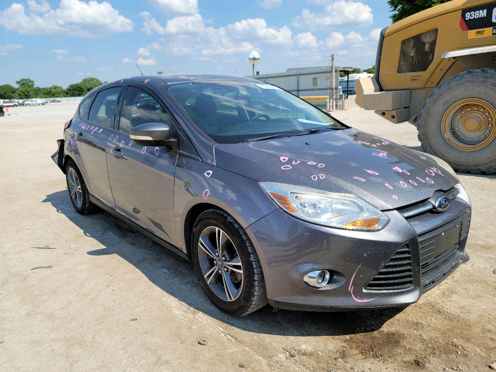 FORD FOCUS SE 2014 with VIN 1FADP3K27EL305374 - Photo from auction