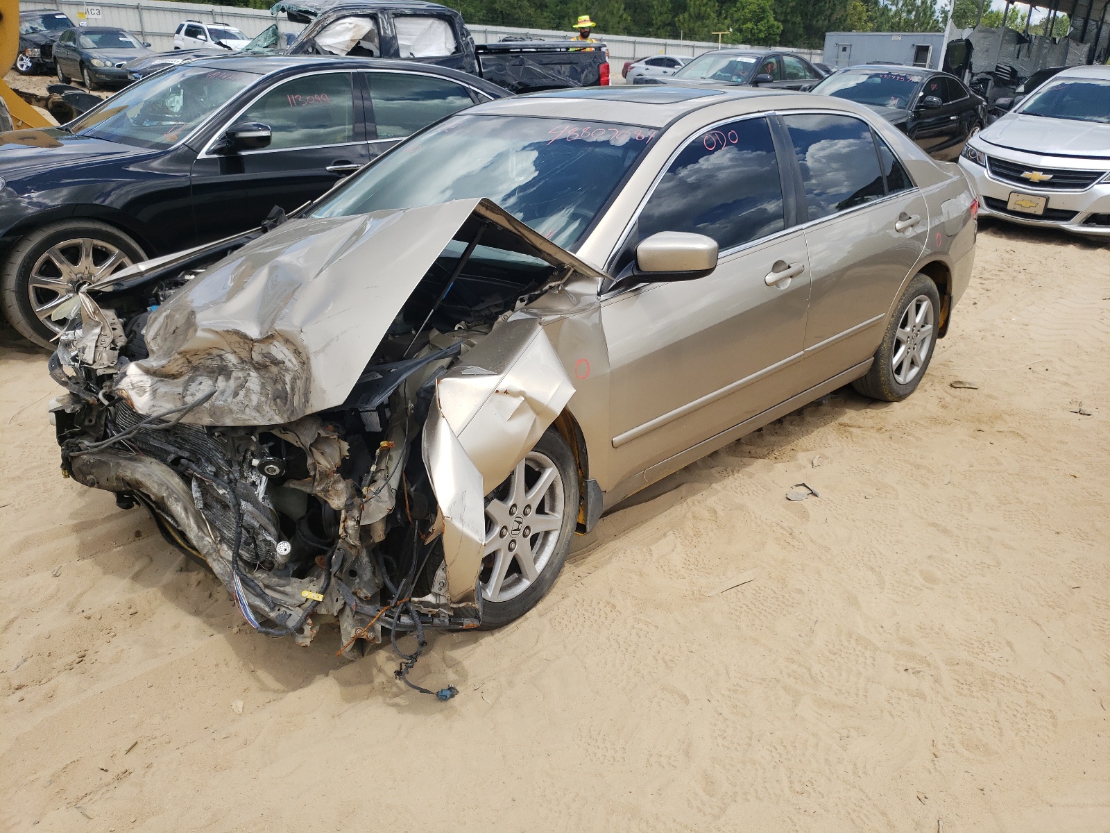 Photo 2 from auction – 2004 HONDA ACCORD EX with VIN 1HGCM66514A078019