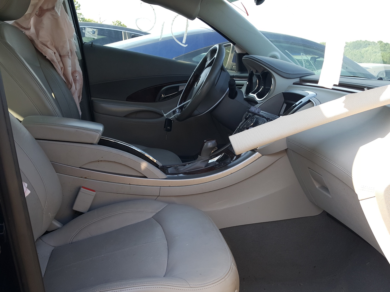 Photo 5 from auction – 2010 BUICK LACROSSE C with VIN 1G4GC5EG8AF235474