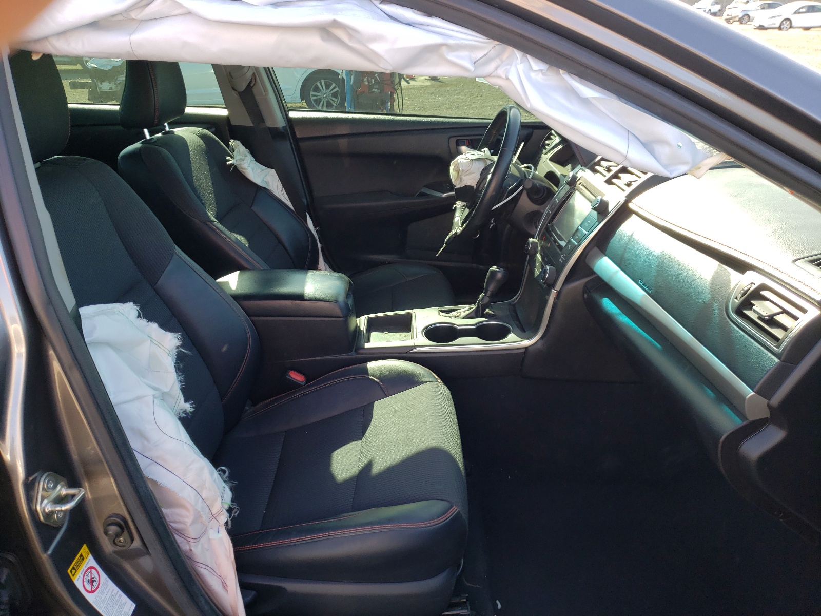 Photo 5 from auction – 2017 TOYOTA CAMRY LE with VIN 4T1BF1FK0HU341937