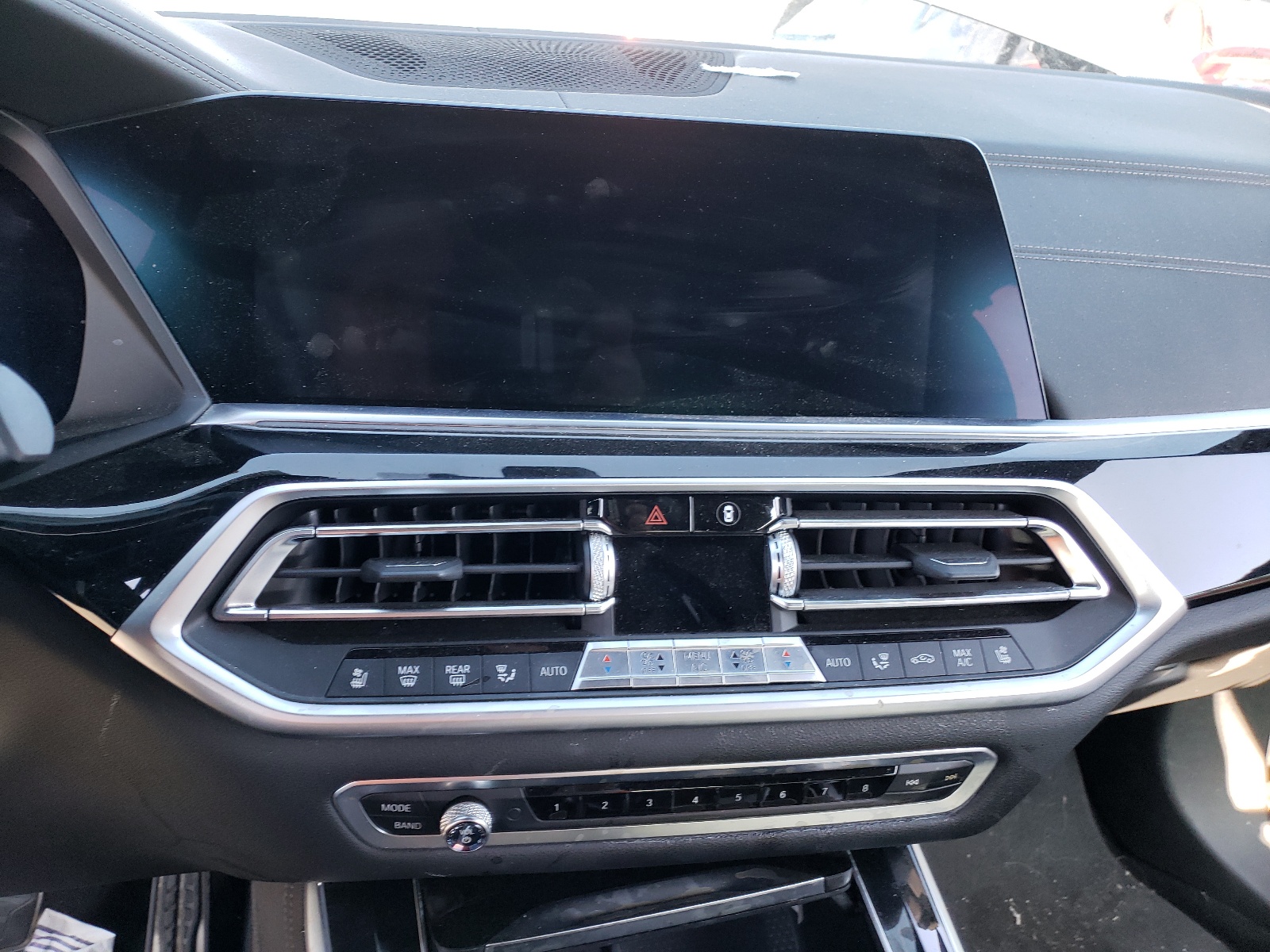 Photo 9 from auction – 2019 BMW X5 XDRIVE5 with VIN 5UXJU2C50KLB15437