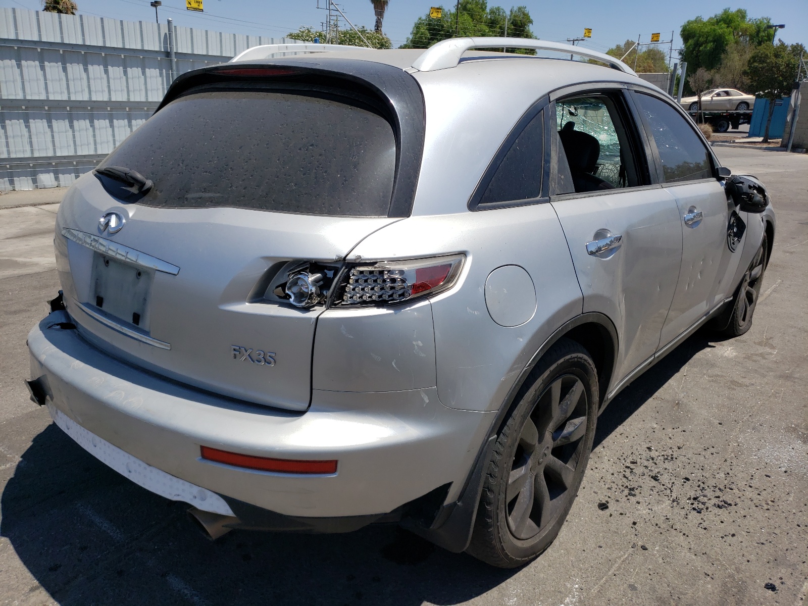 Photo 4 from auction – 2005 INFINITI FX35 with VIN JNRAS08W45X220411