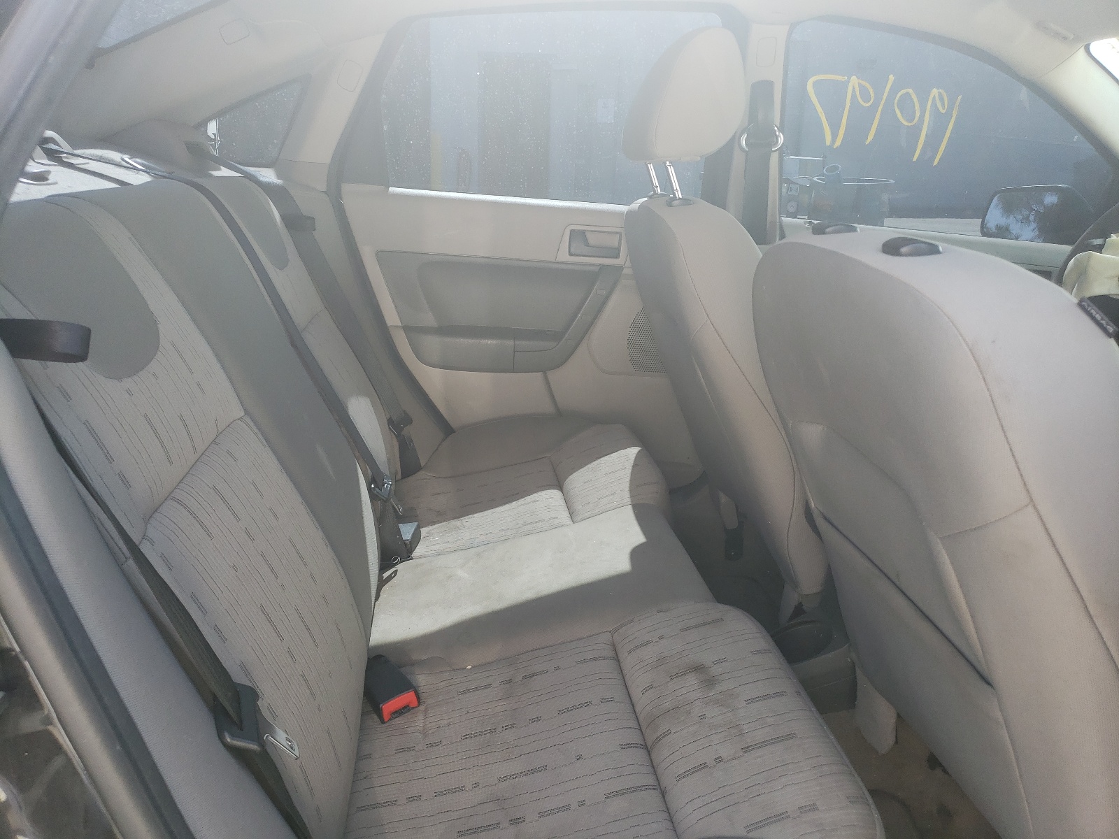 Фото 6 с аукциона – 2008 FORD FOCUS с VIN 1FAHP35N18W272463