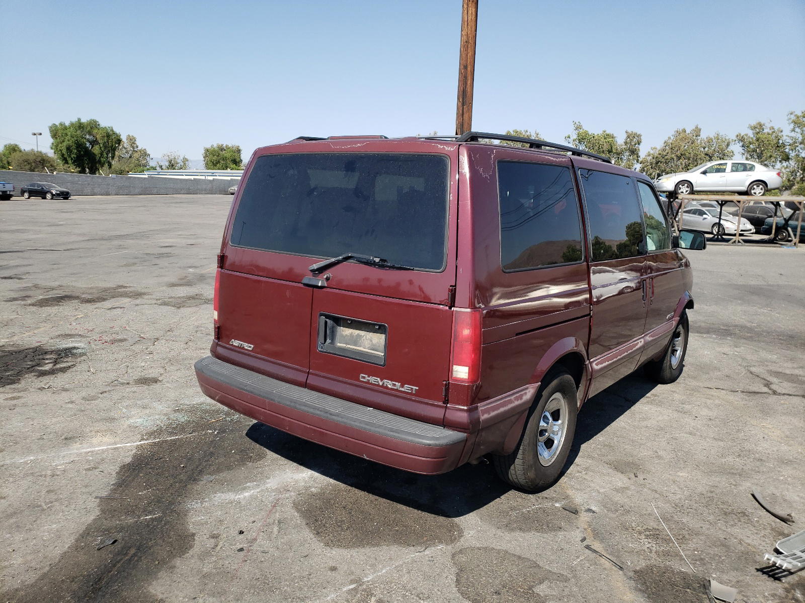 Photo 4 from auction – 2001 CHEVROLET ASTRO with VIN 1GNDM19W81B149191