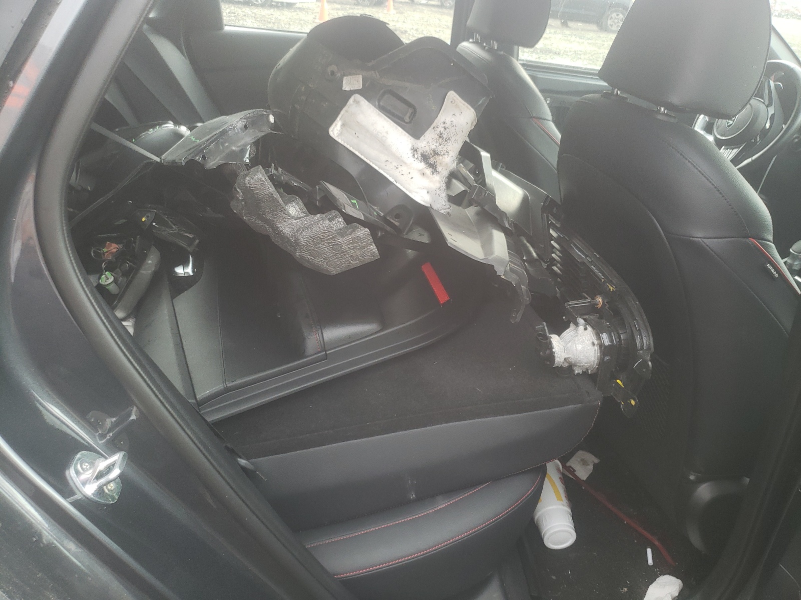 Photo 6 from auction – 2021 KIA FORTE GT with VIN 3KPF44AC9ME293165