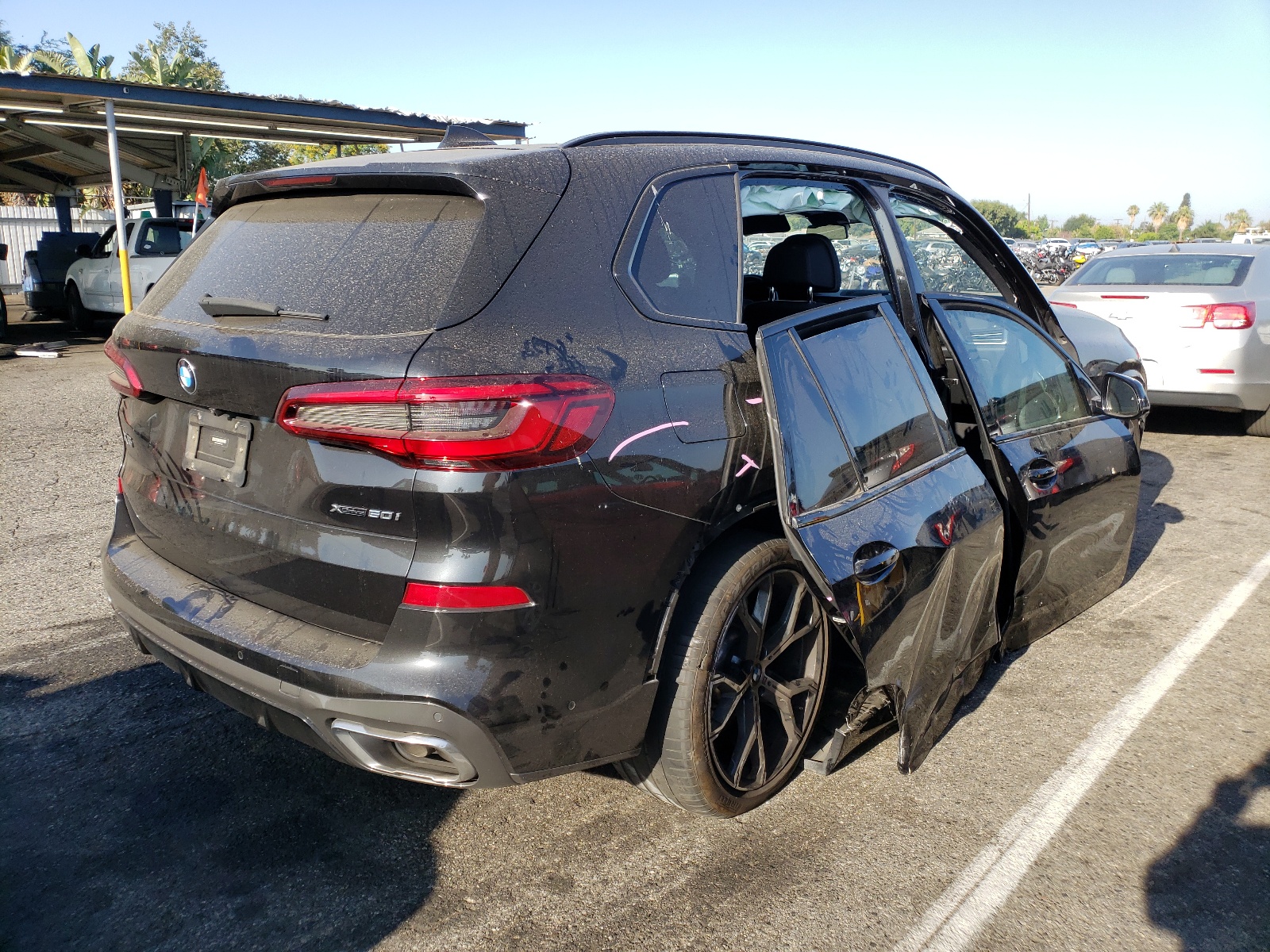 Photo 4 from auction – 2019 BMW X5 XDRIVE5 with VIN 5UXJU2C50KLB15437