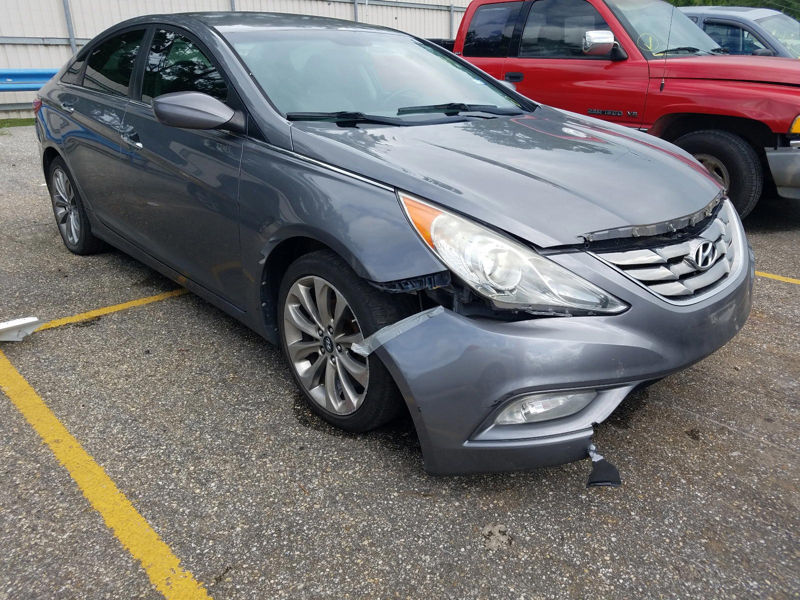 HYUNDAI SONATA SE 2011 with VIN 5NPEC4AC6BH099748 - Photo from auction