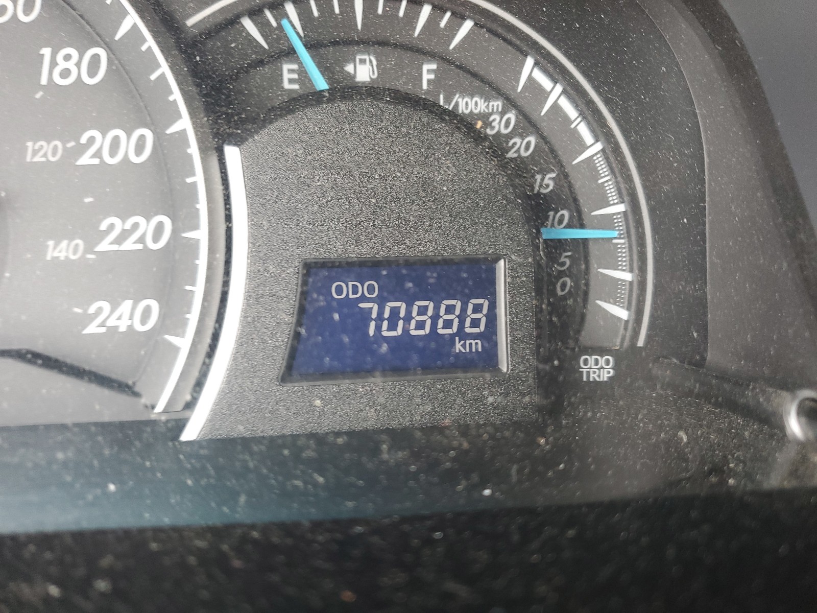 Photo 8 from auction – 2014 TOYOTA CAMRY L with VIN 4T1BF1FK4EU356517