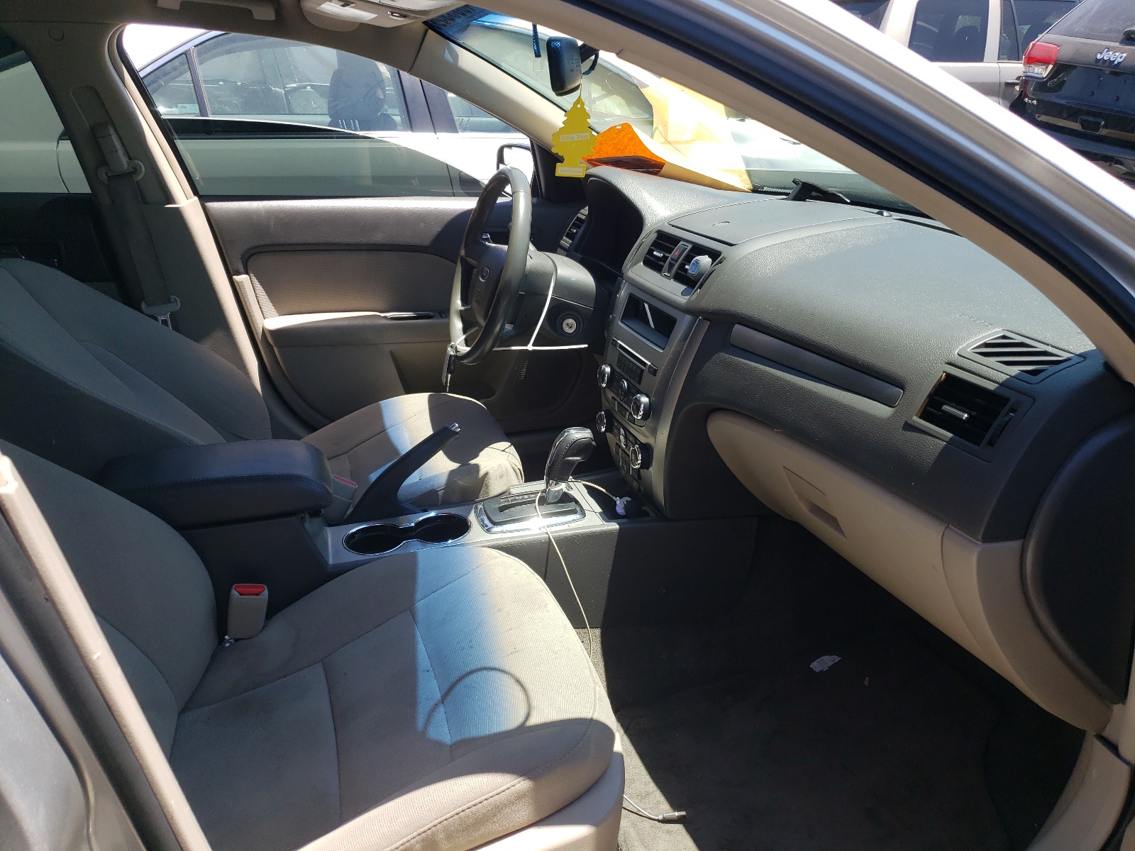 Photo 5 from auction – 2011 FORD FUSION HYB with VIN 3FADP0L38BR168044